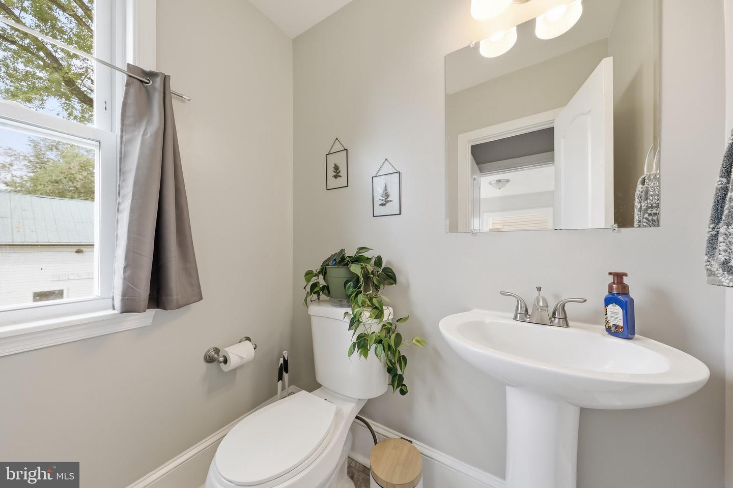45 W Baltimore St Property Photo 25