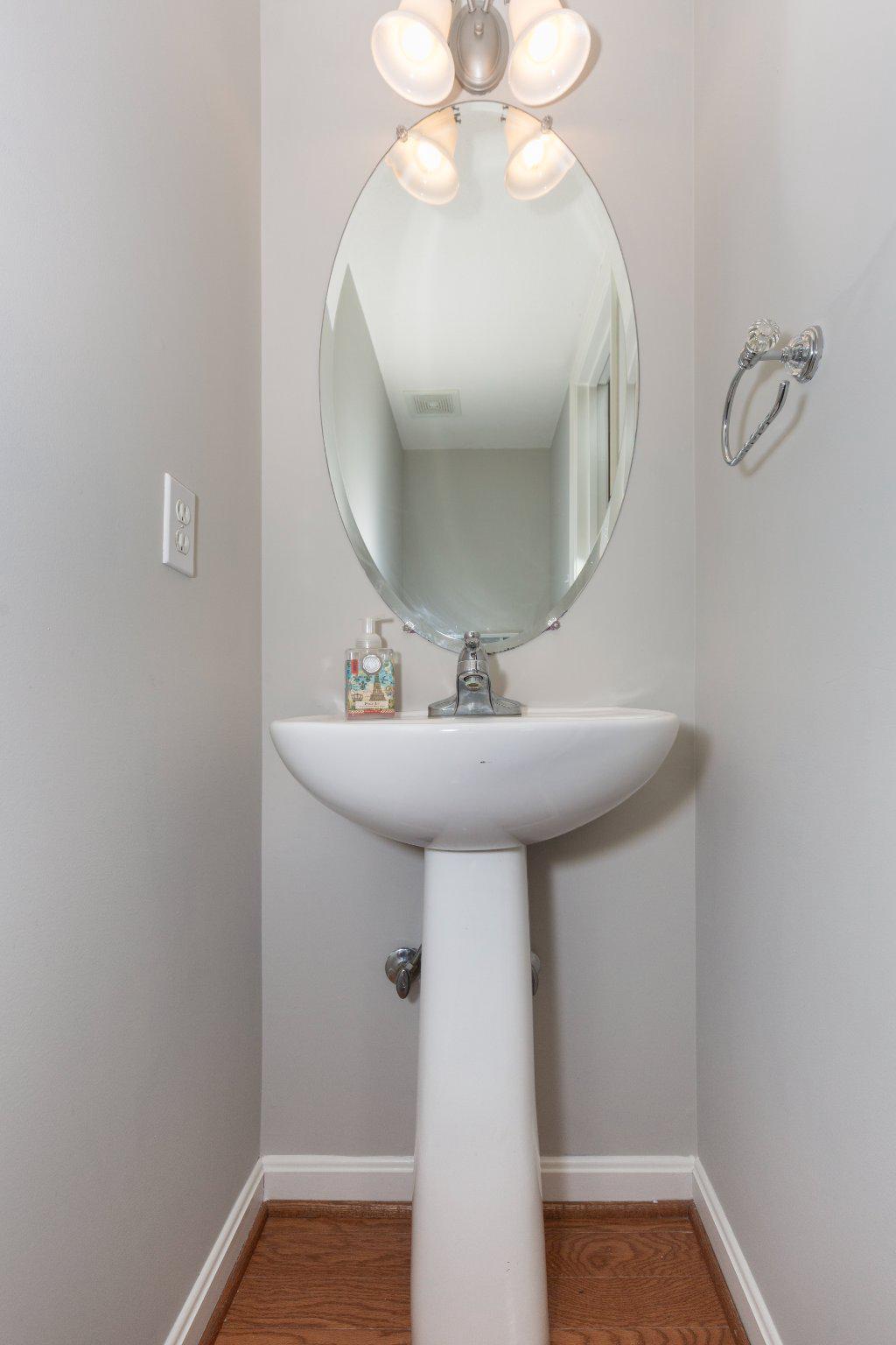 1784 Upper Forde Ln Property Photo 4