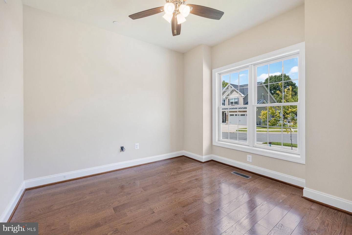 1715 Botanical Ct #8 Property Photo 5