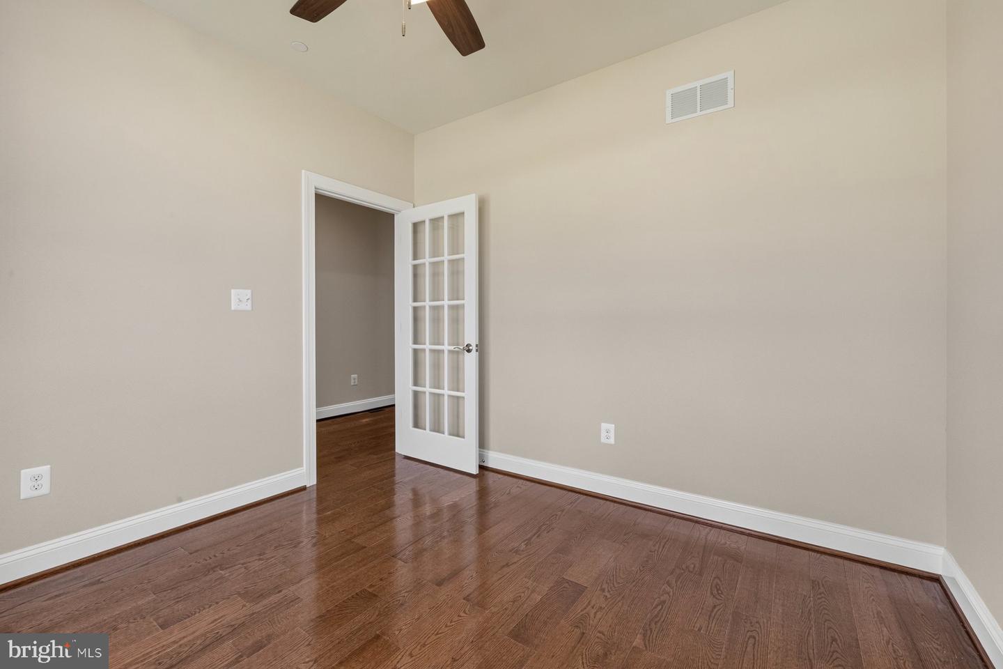 1715 Botanical Ct #8 Property Photo 6