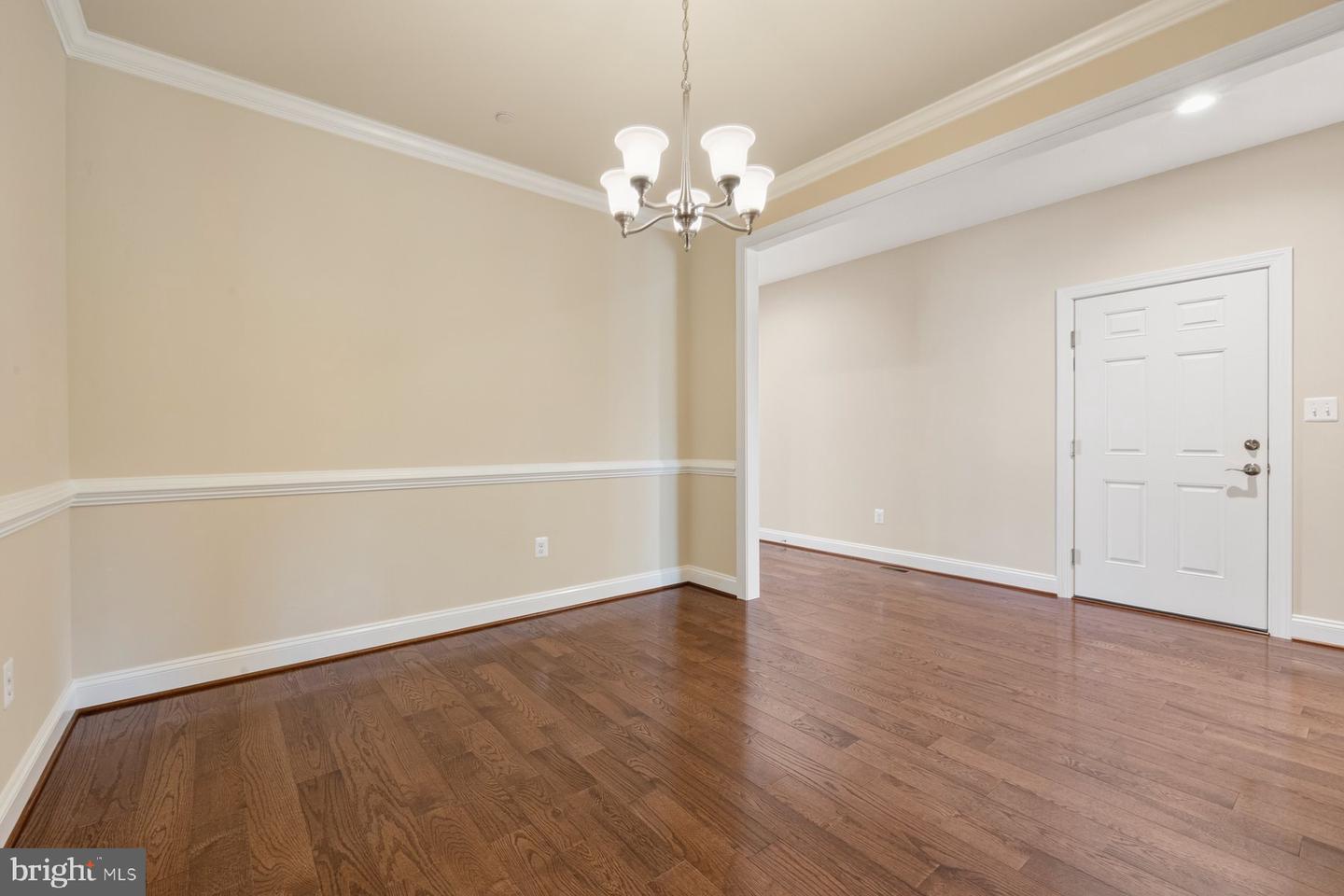 1715 Botanical Ct #8 Property Photo 10