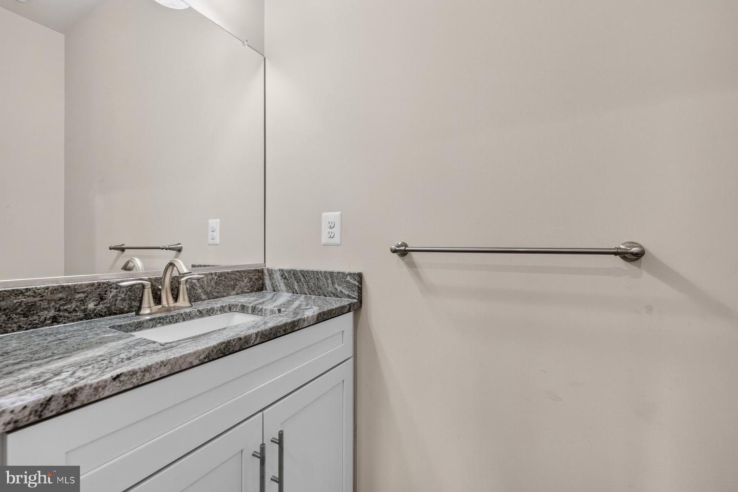 1715 Botanical Ct #8 Property Photo 16