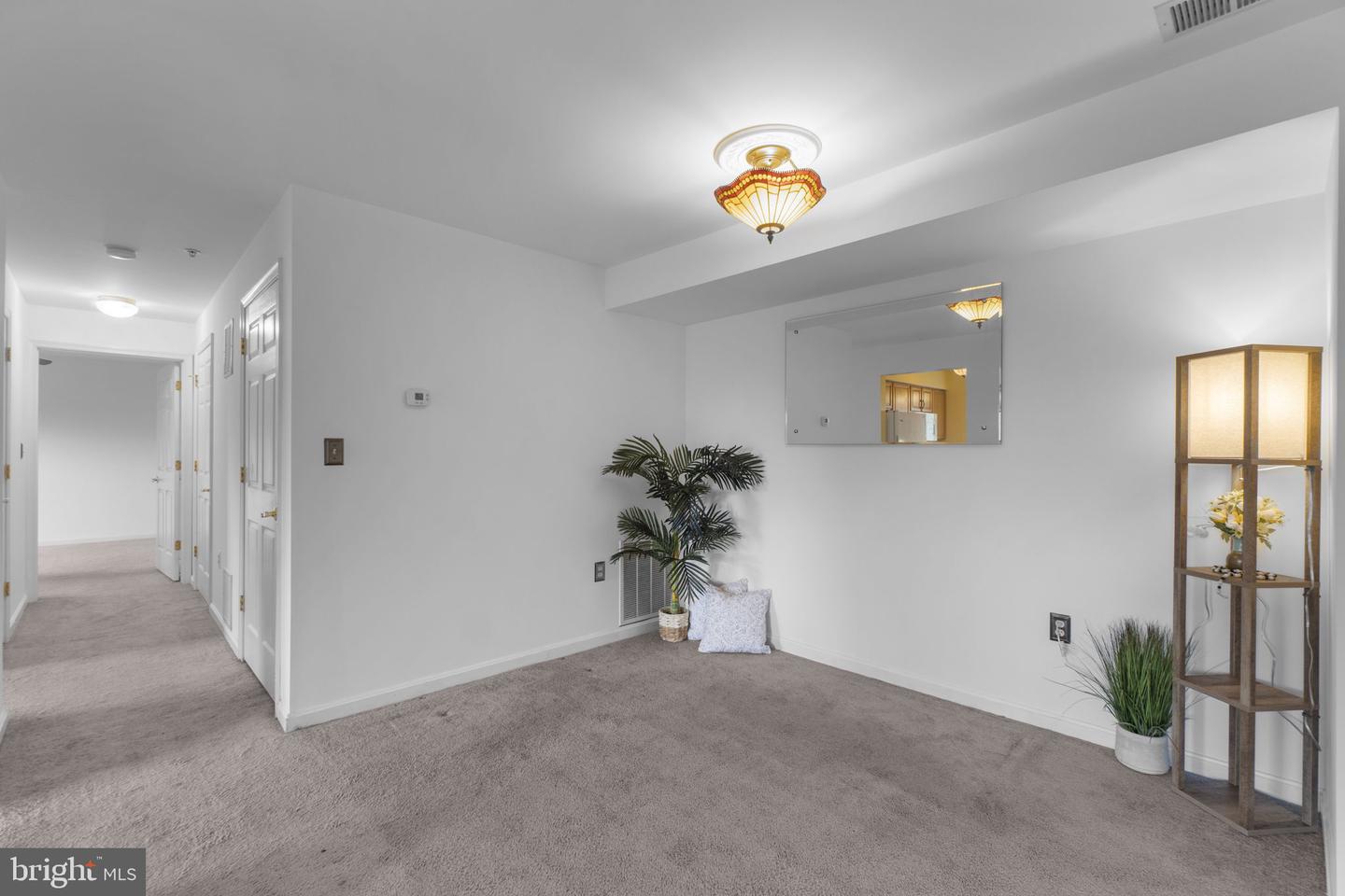 3870 Normandy Dr #2a Property Photo 11