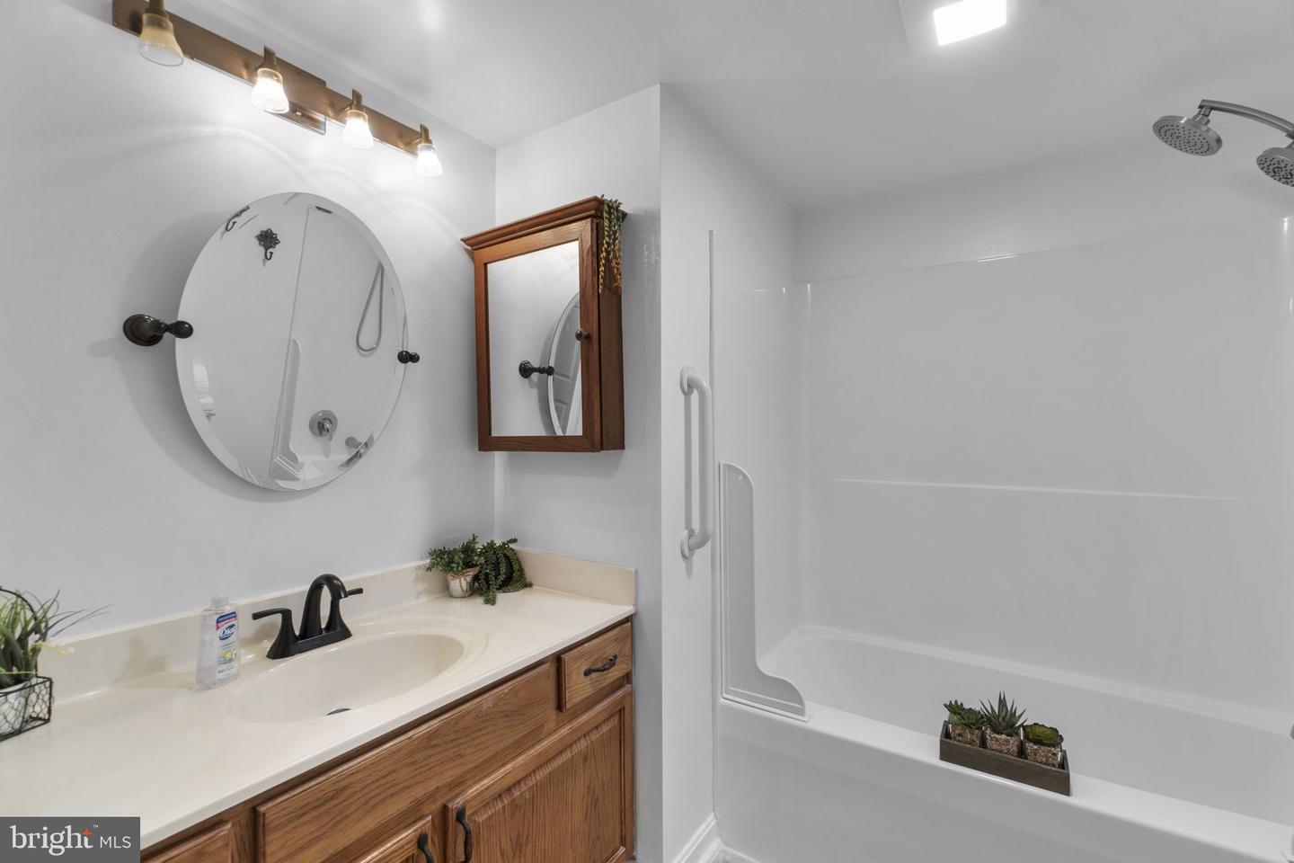 3870 Normandy Dr #2a Property Photo 27