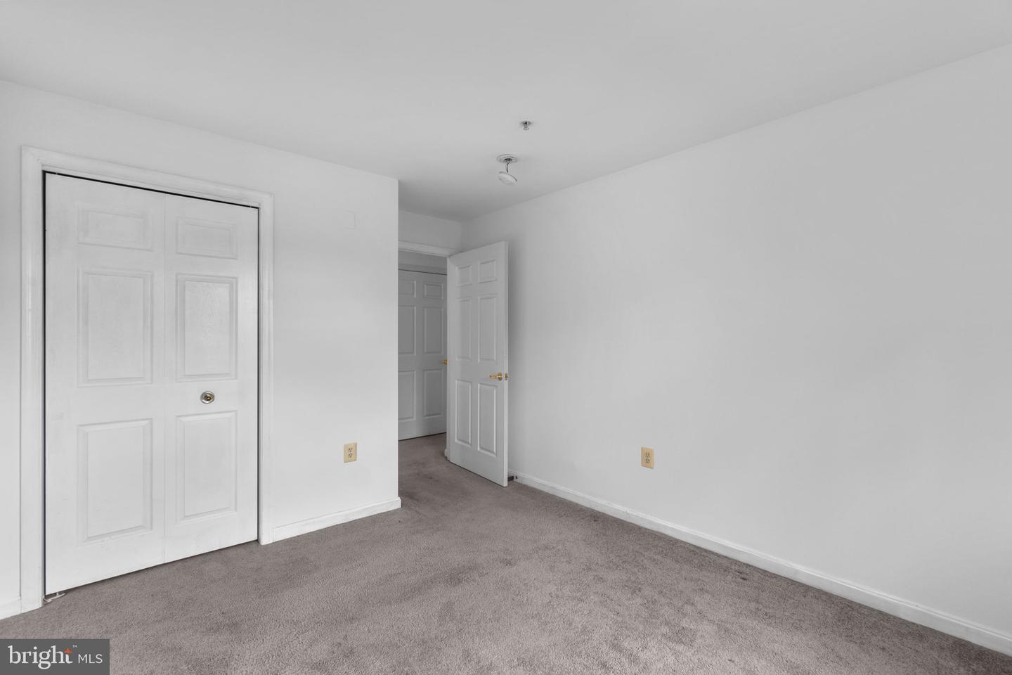 3870 Normandy Dr #2a Property Photo 30