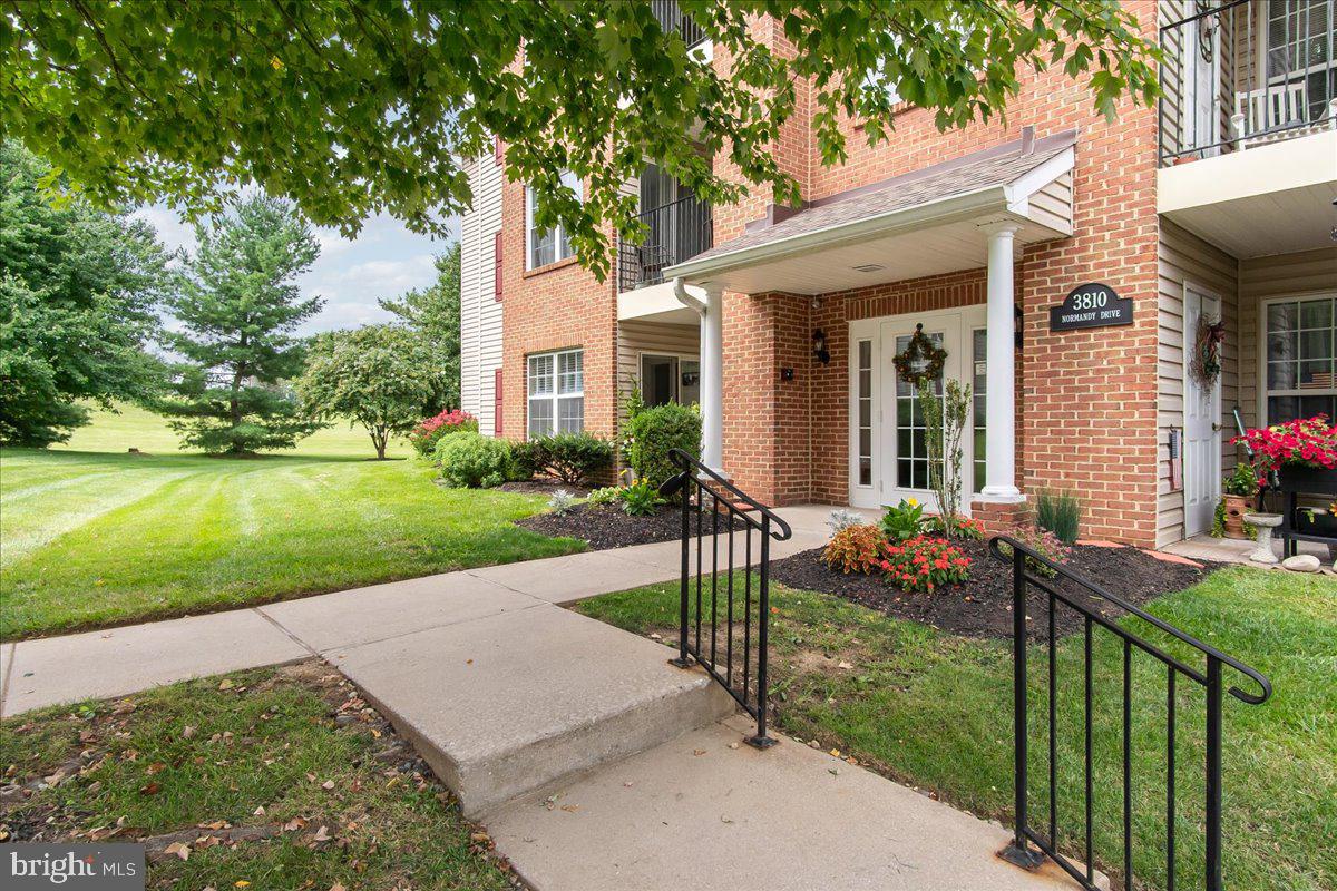 3810 NORMANDY DR #3C Property Photo 1