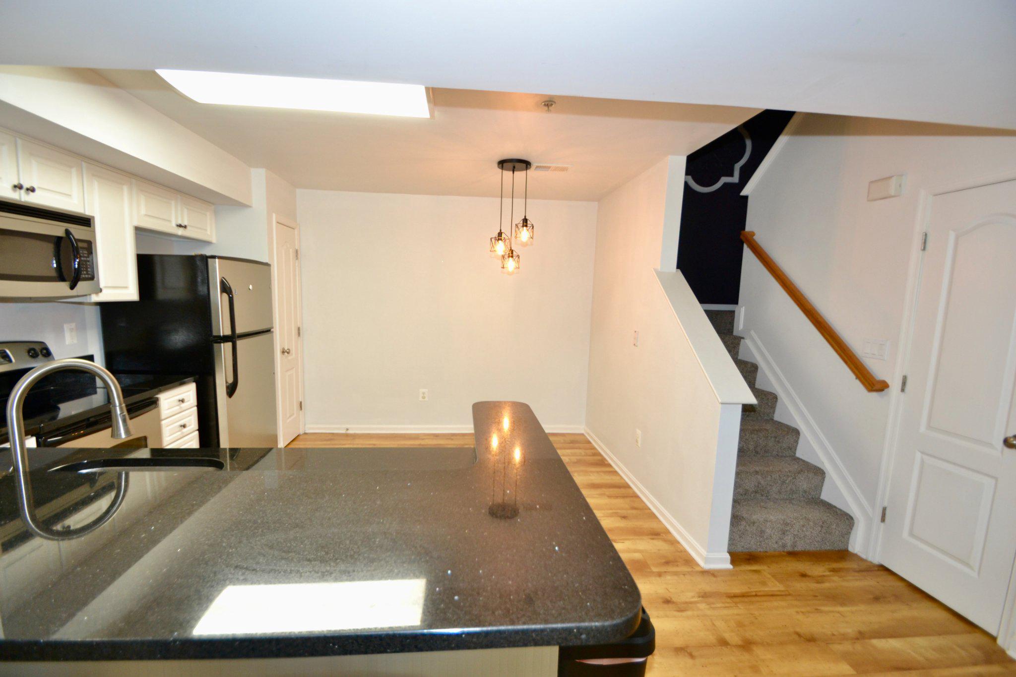 6488 Cornwall Dr #10 Property Photo 4