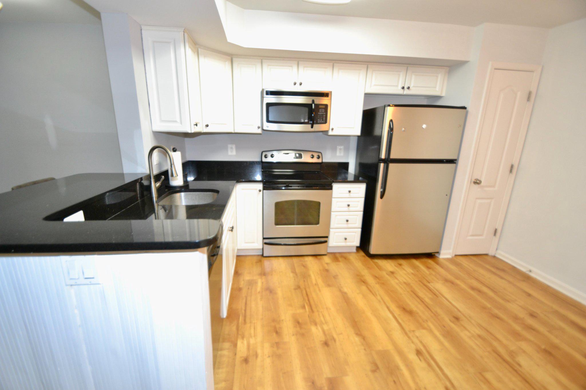 6488 Cornwall Dr #10 Property Photo 5