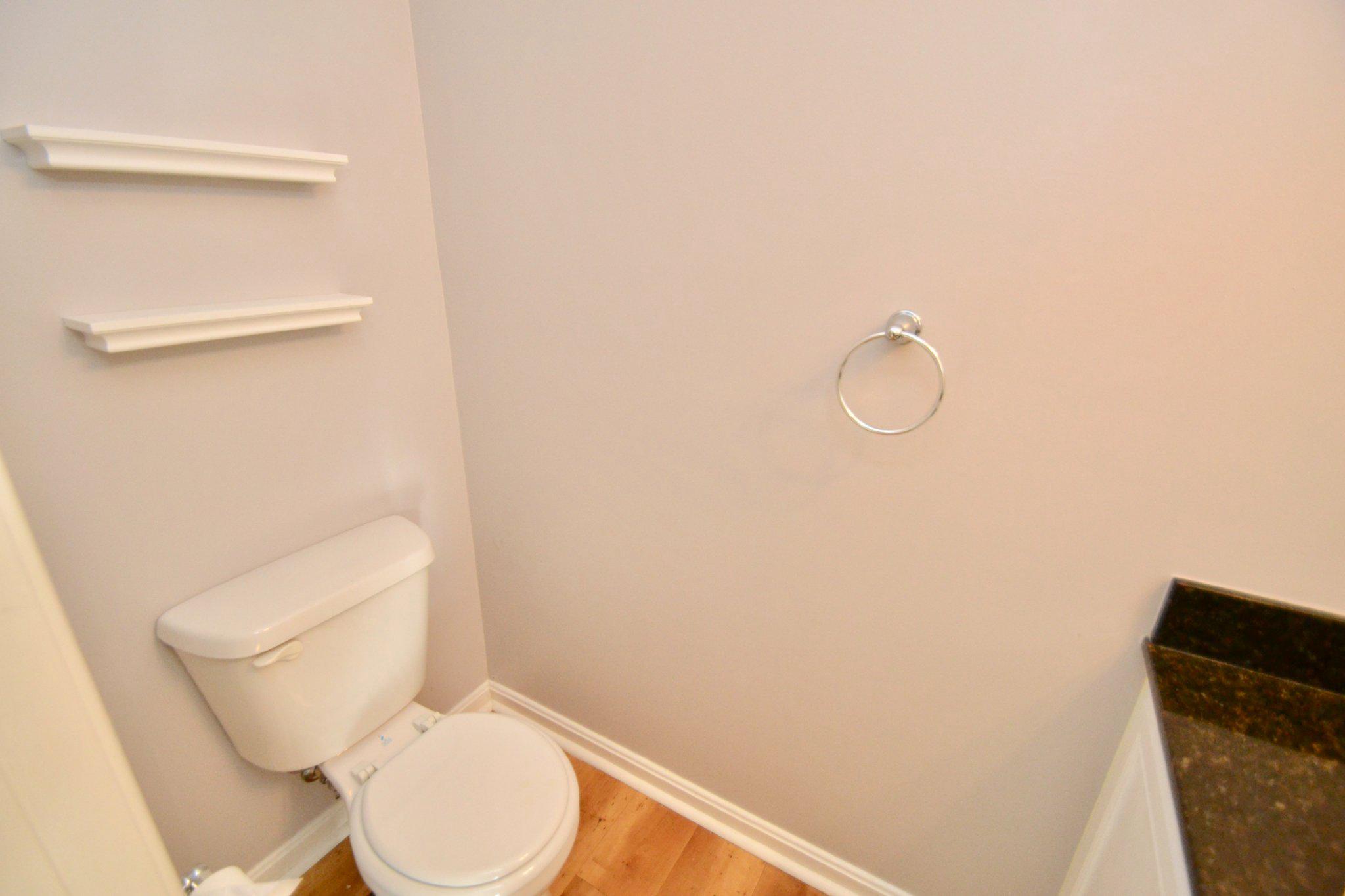 6488 Cornwall Dr #10 Property Photo 9