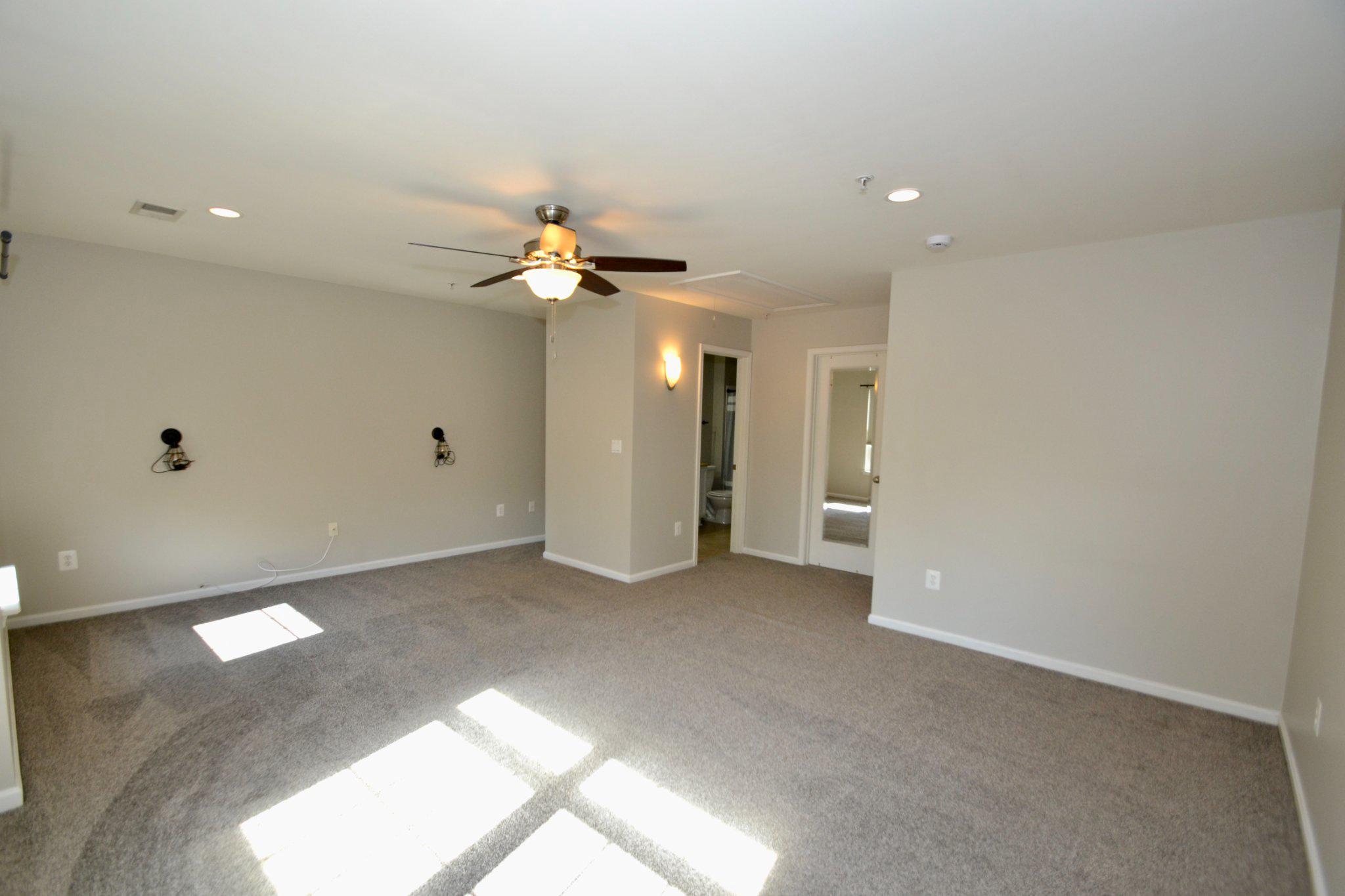 6488 Cornwall Dr #10 Property Photo 11