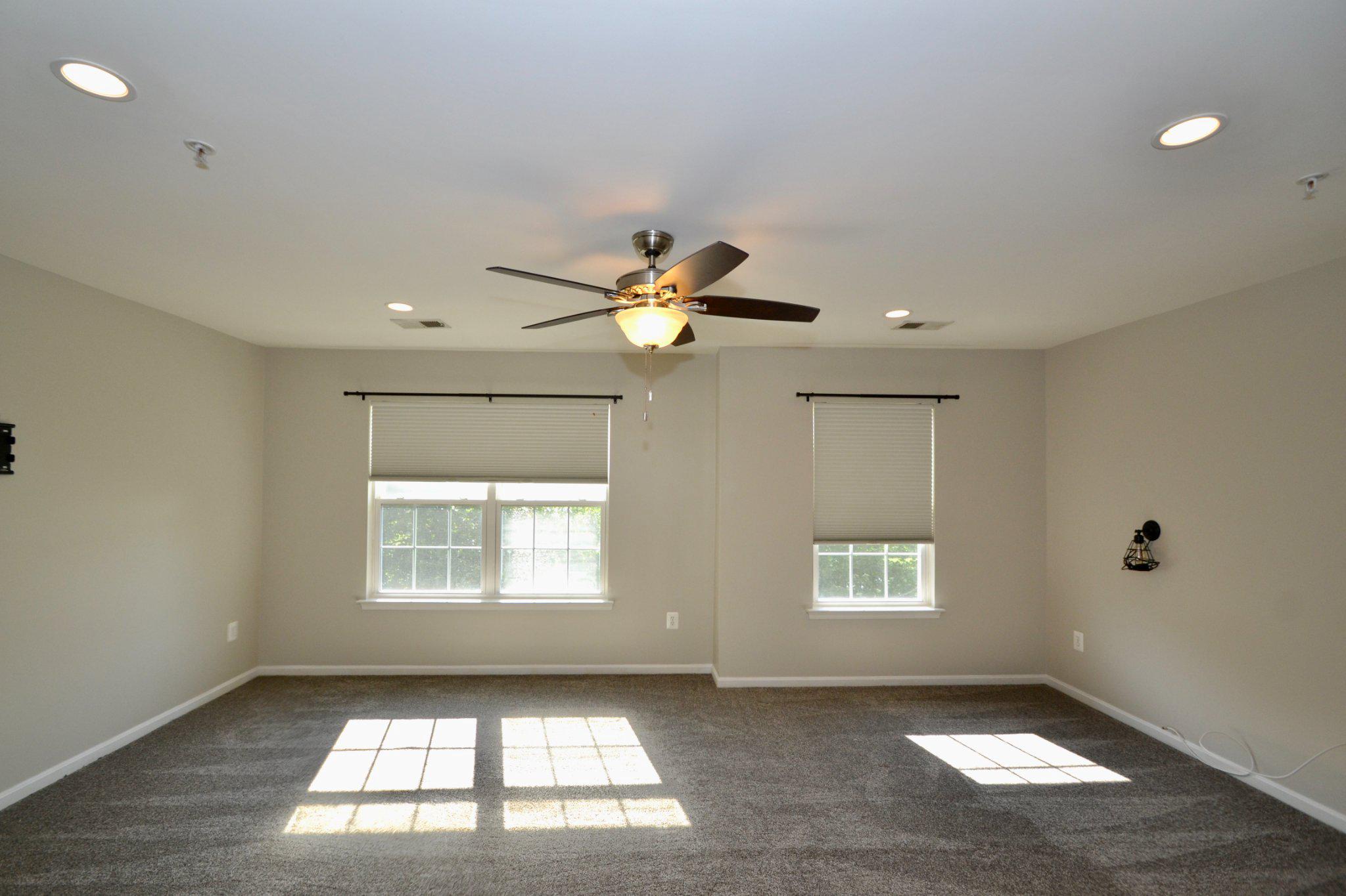 6488 Cornwall Dr #10 Property Photo 12