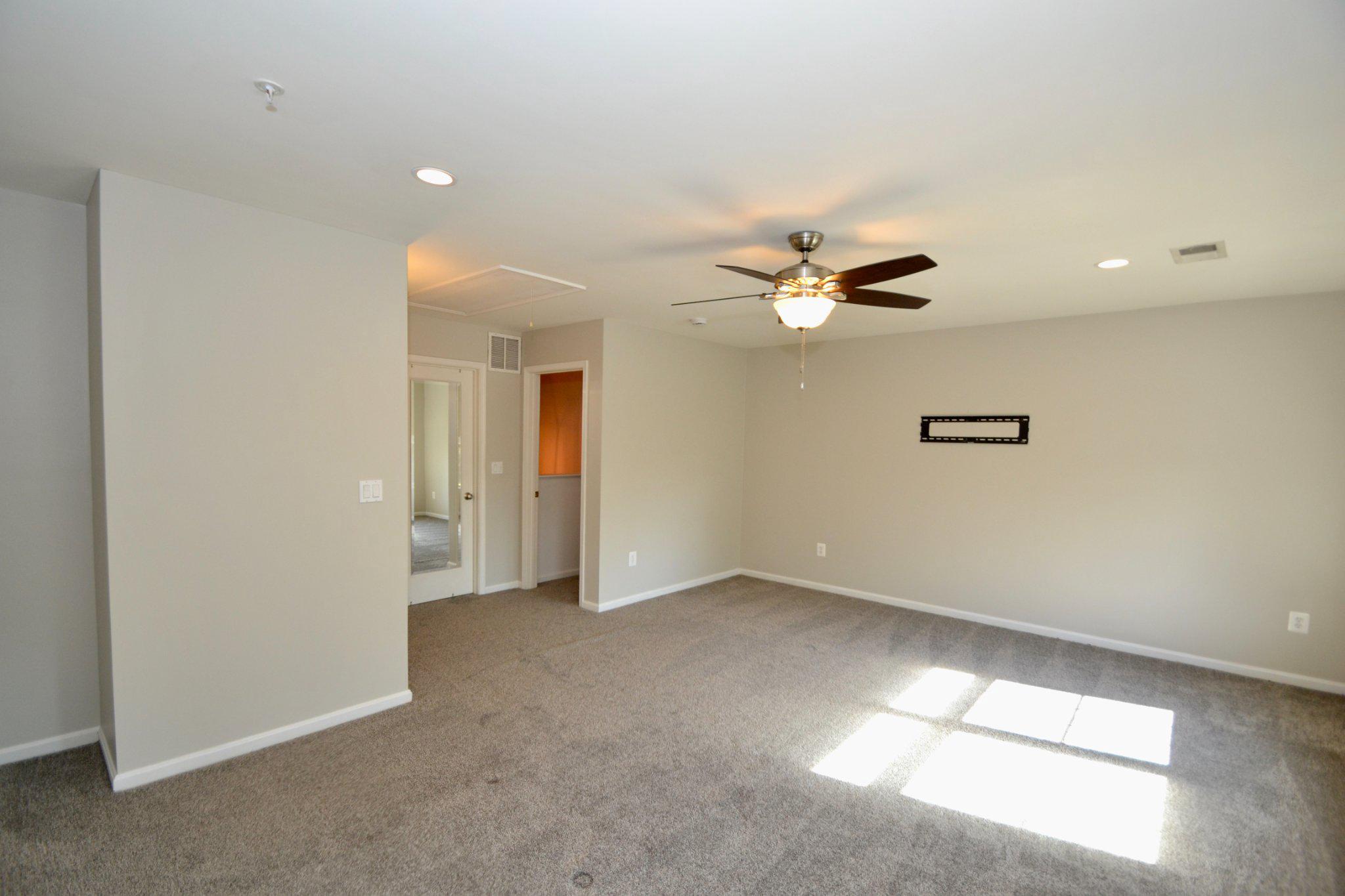 6488 Cornwall Dr #10 Property Photo 14