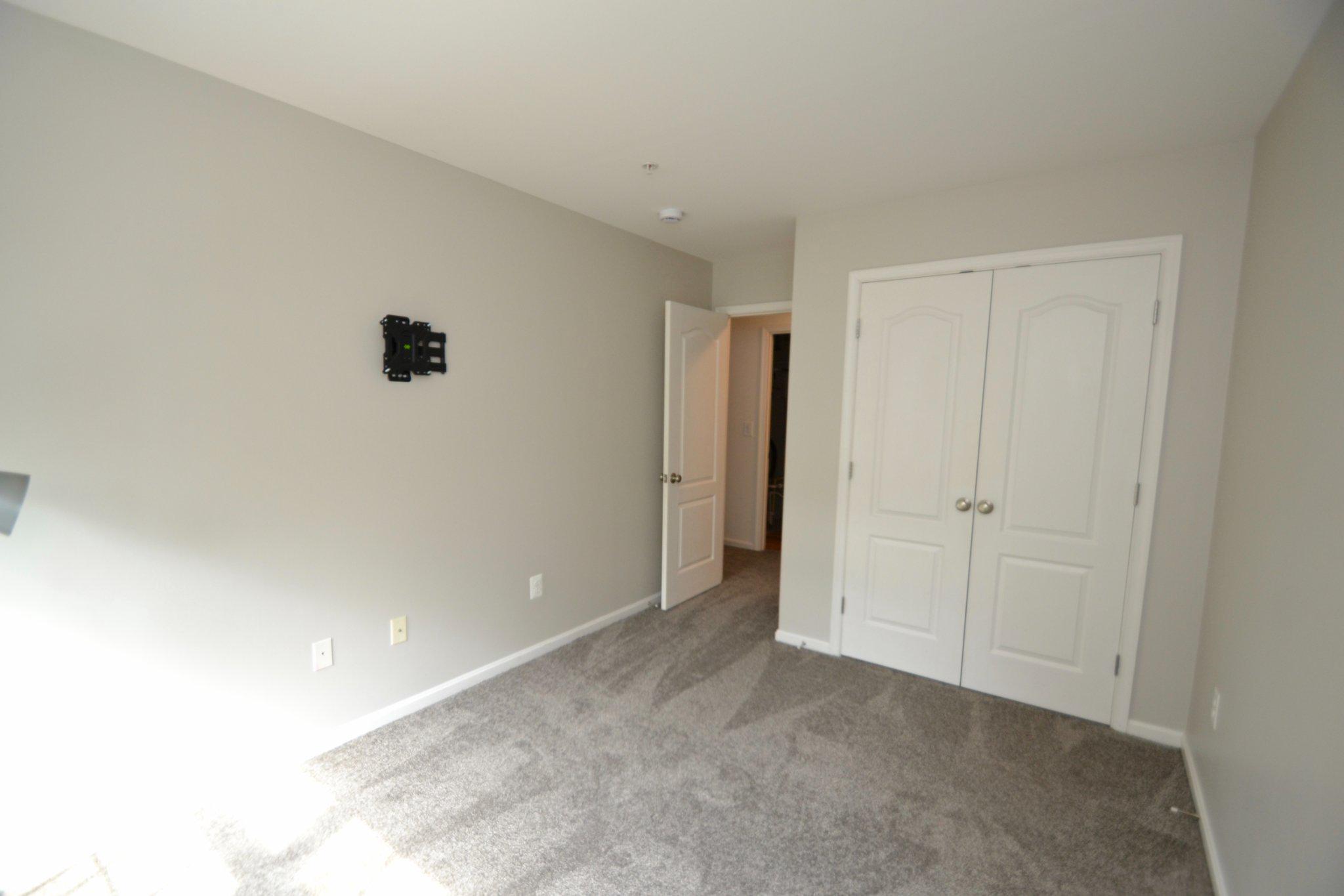 6488 Cornwall Dr #10 Property Photo 21