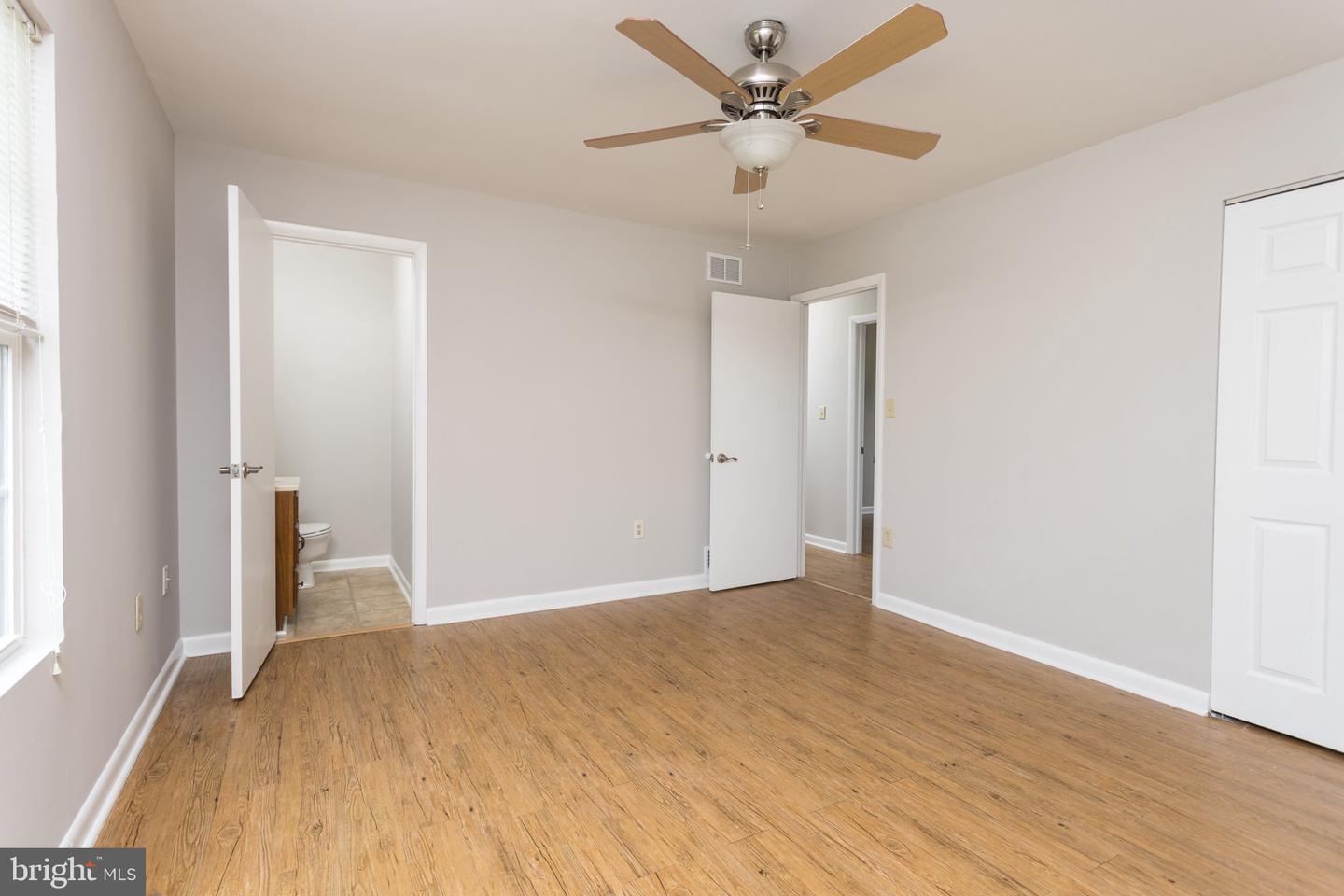 805 Rolling Ridge Dr Property Photo 13