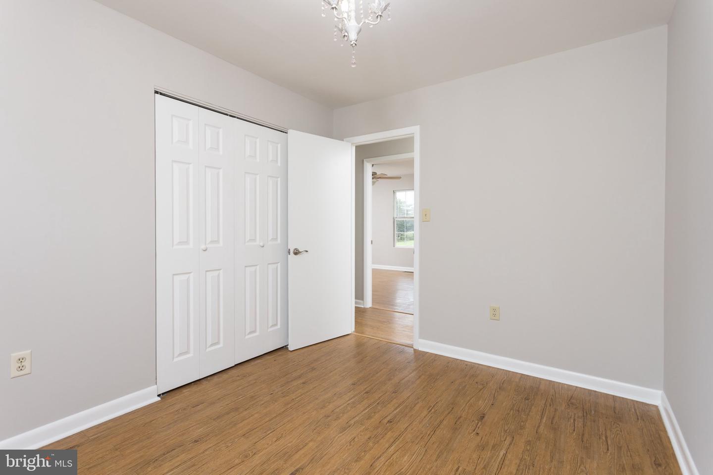 805 Rolling Ridge Dr Property Photo 14