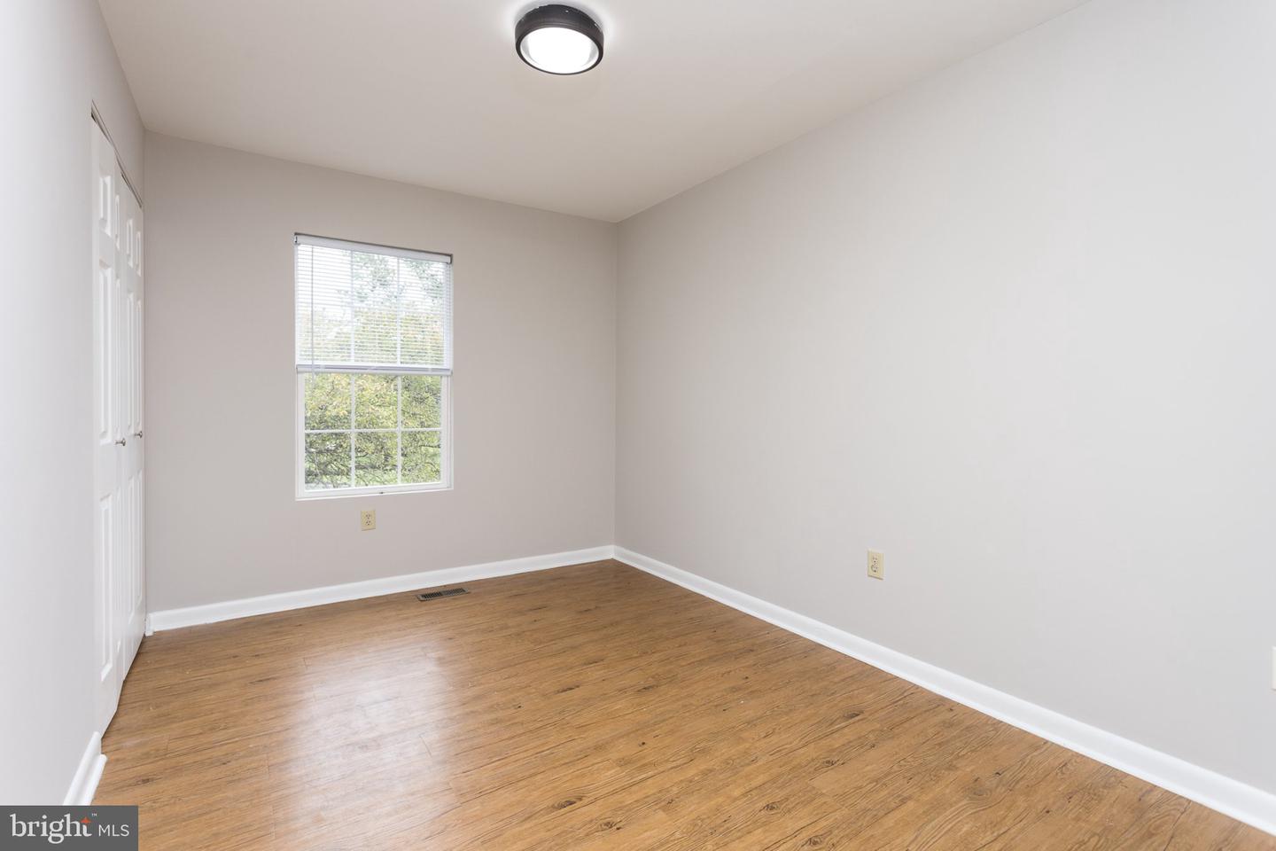 805 Rolling Ridge Dr Property Photo 17