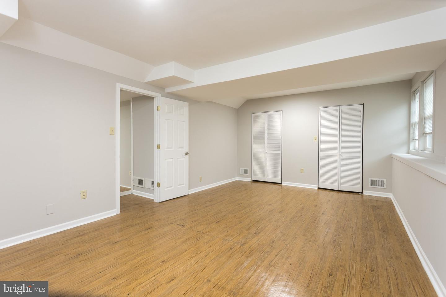 805 Rolling Ridge Dr Property Photo 25