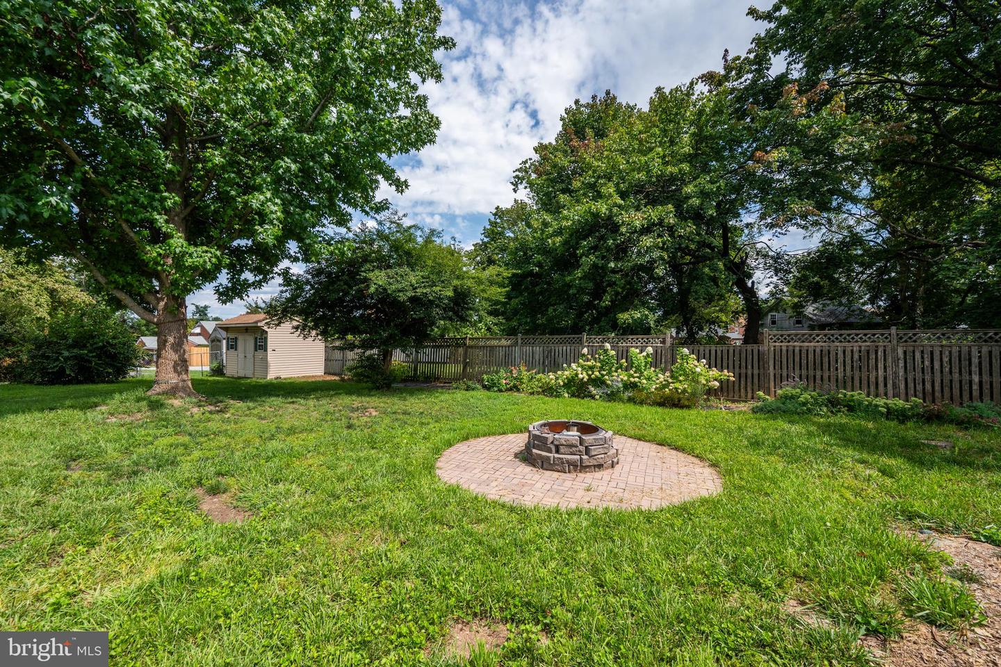 75 S Colonial Ave Property Photo 7