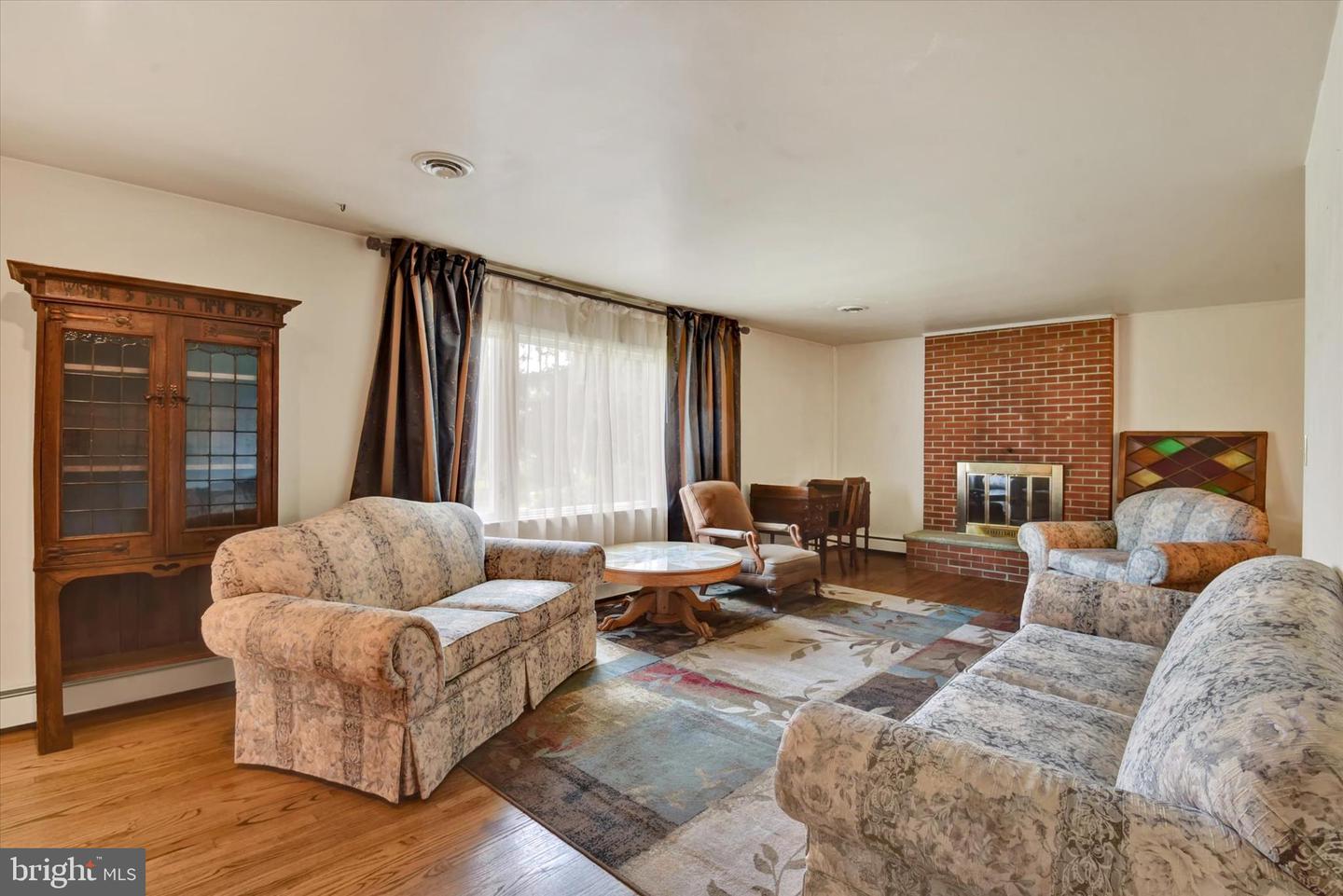 200 Bezold Ave Property Photo 4