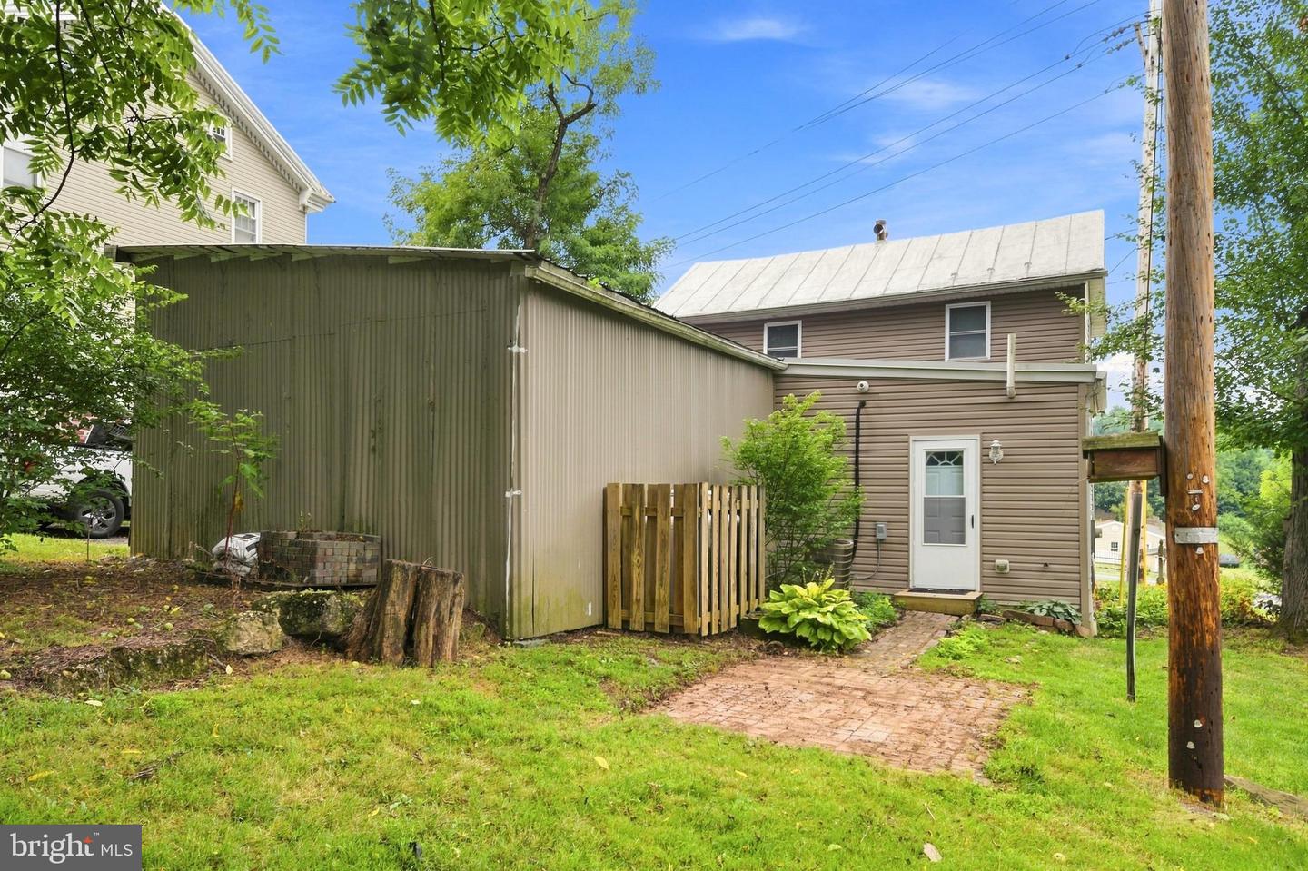 2203 Halter Rd Property Photo 3