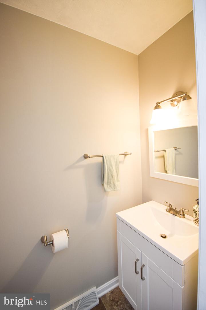 4624 Marksman Ct Property Photo 13