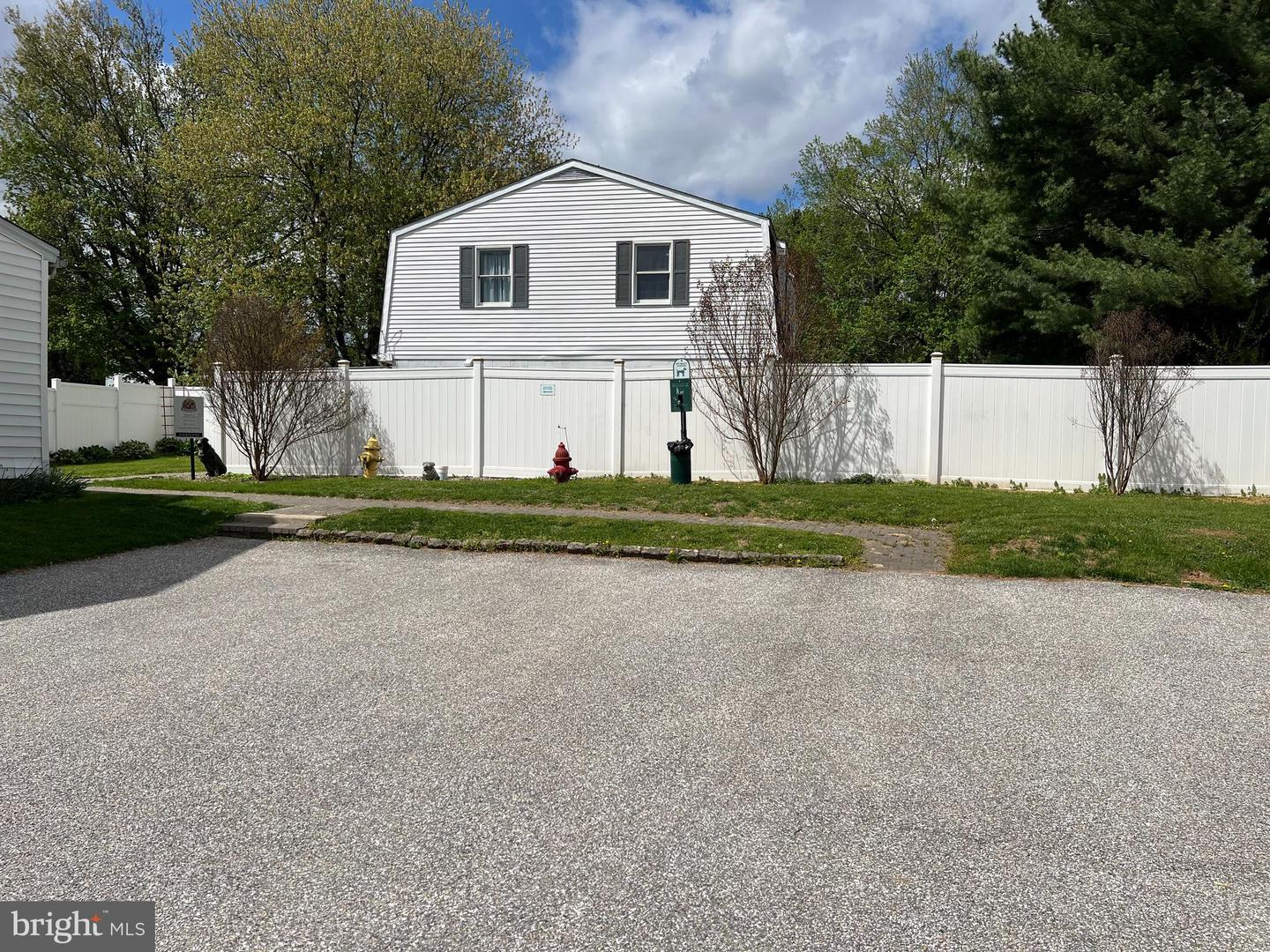 2332 Emory Rd Property Photo 10