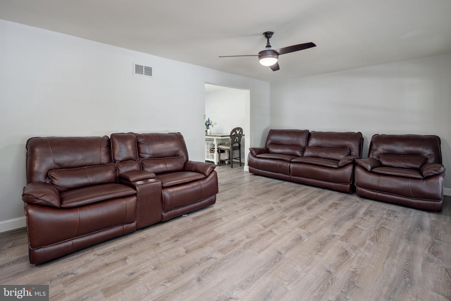 590 Richmar St Property Photo 24