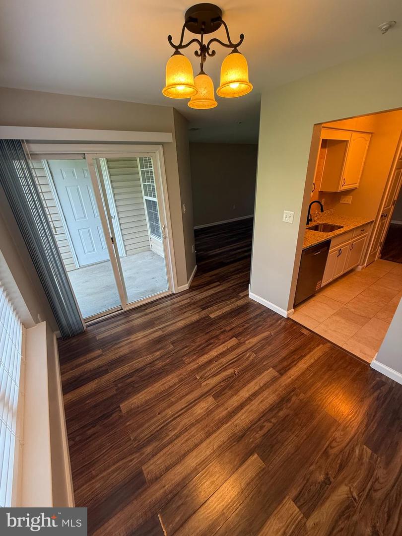 3830 Normandy Dr #1b Property Photo 6