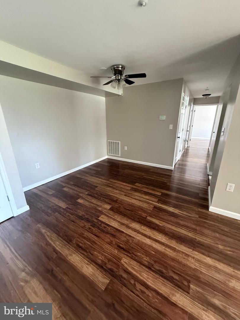 3830 Normandy Dr #1b Property Photo 9