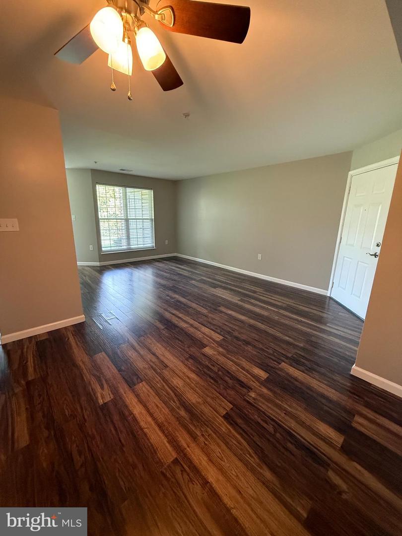 3830 Normandy Dr #1b Property Photo 10