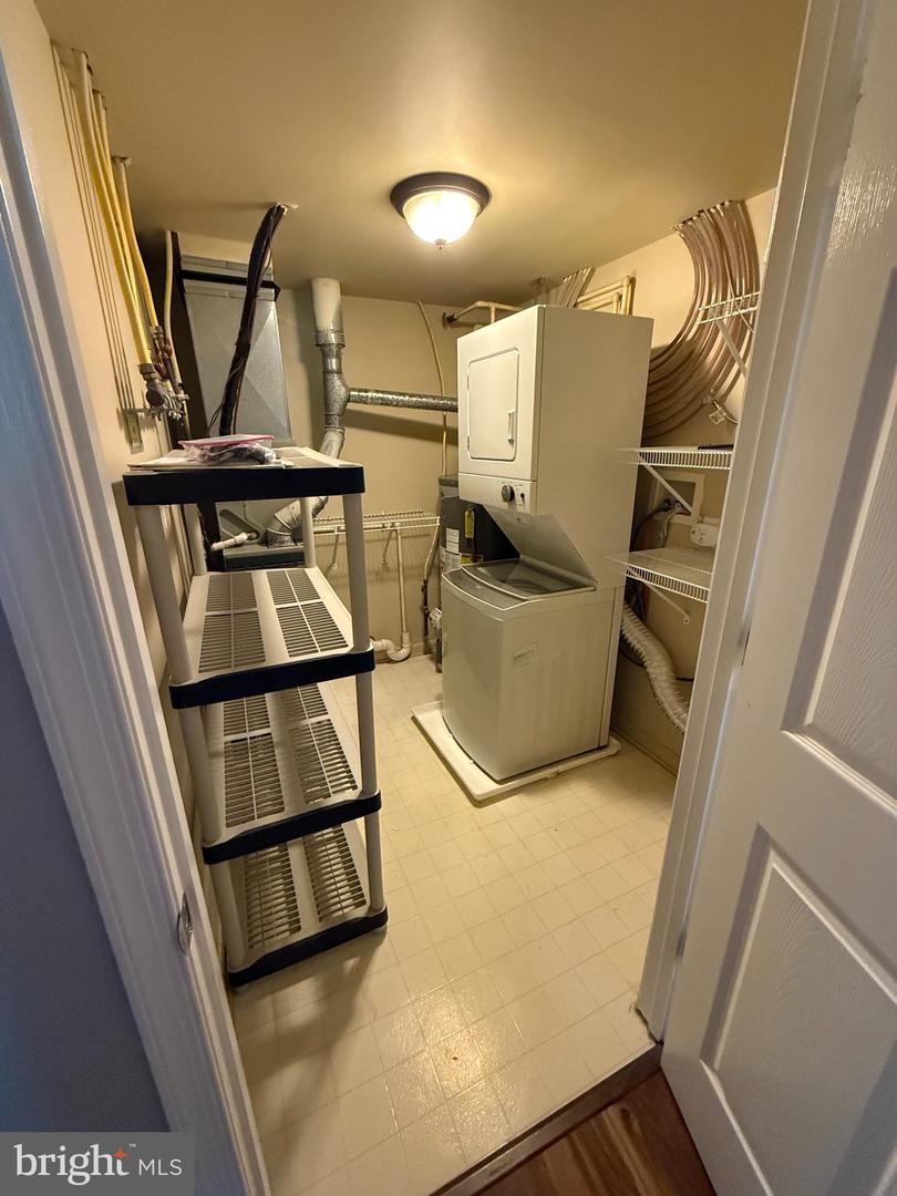 3830 Normandy Dr #1b Property Photo 15
