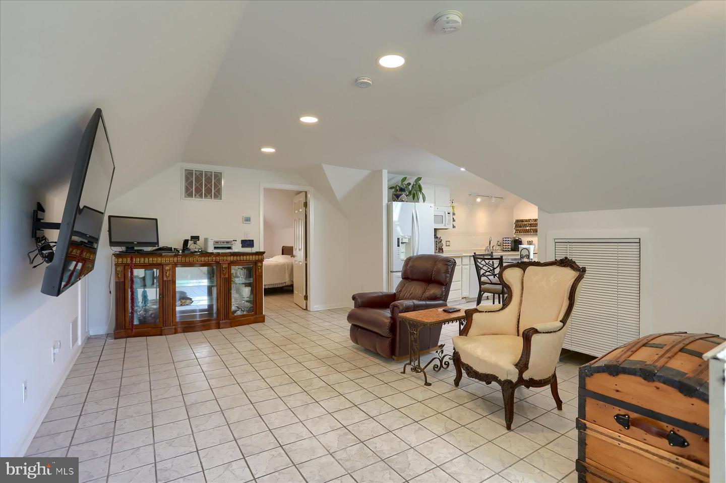 3049 Nicodemus Rd Property Photo 45