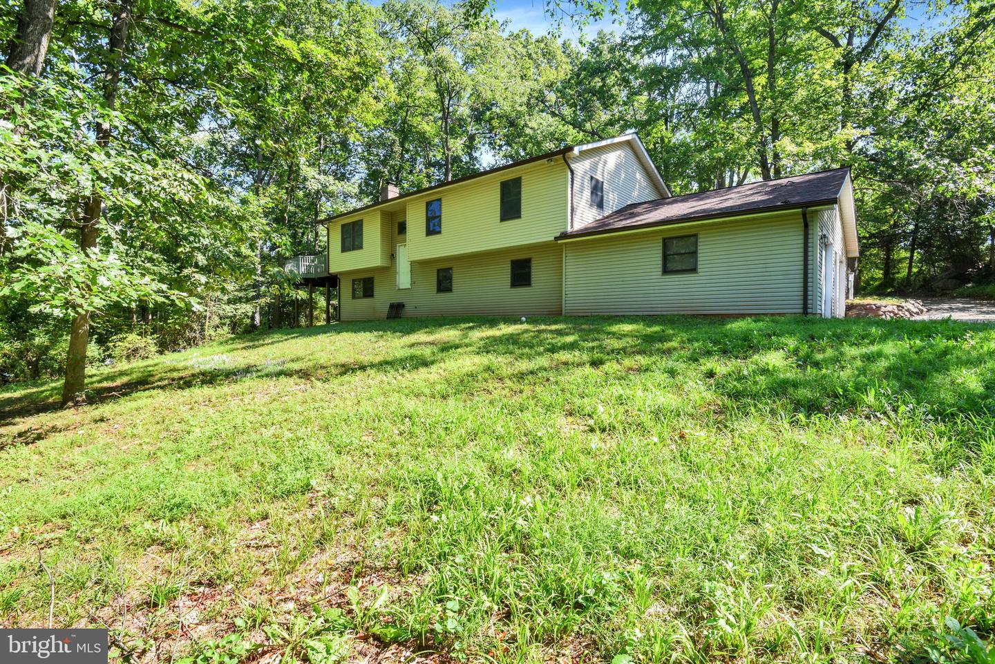 2765 E Mayberry Rd Property Photo 2