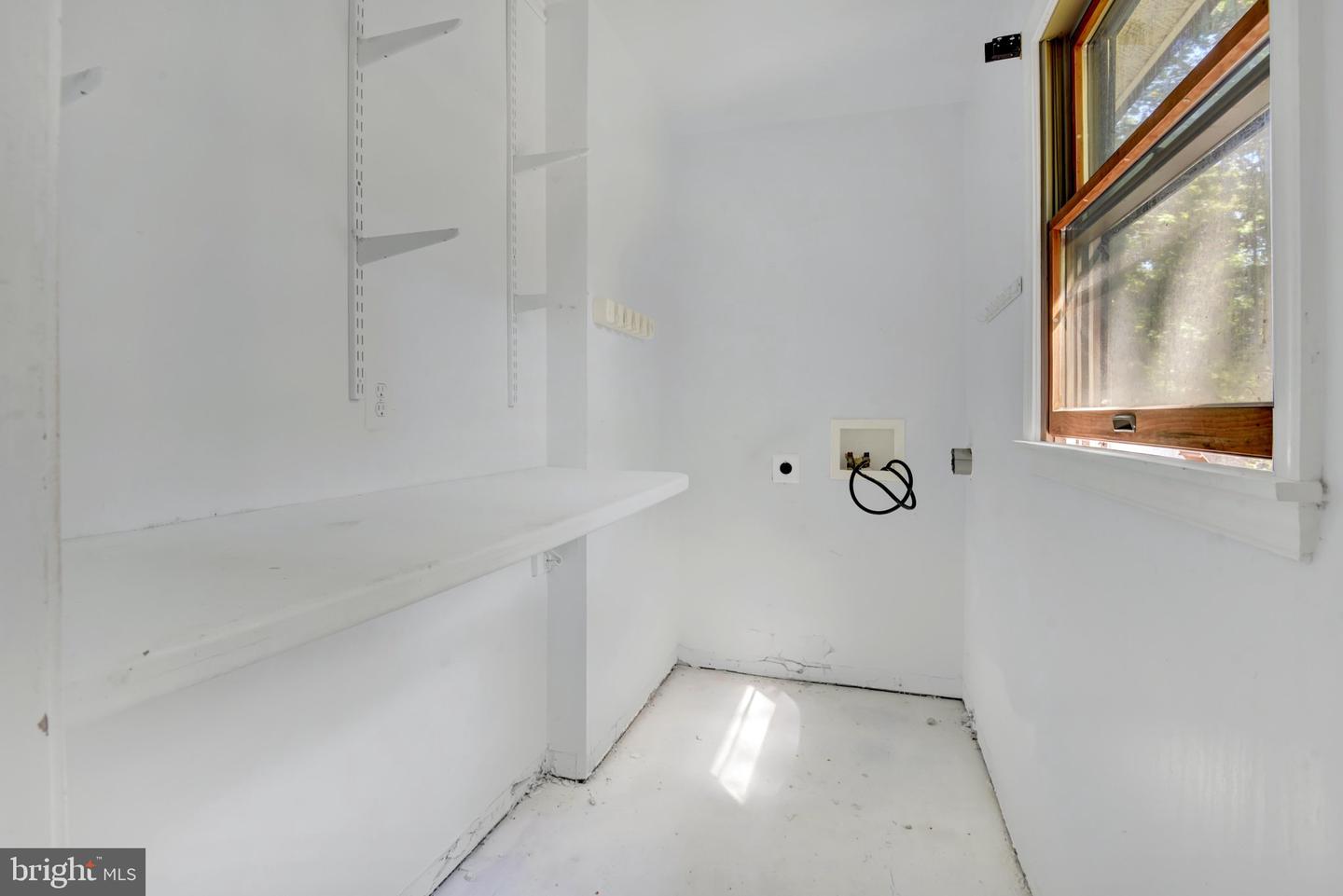 2765 E Mayberry Rd Property Photo 9