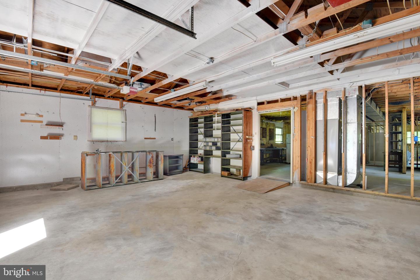 2765 E Mayberry Rd Property Photo 18