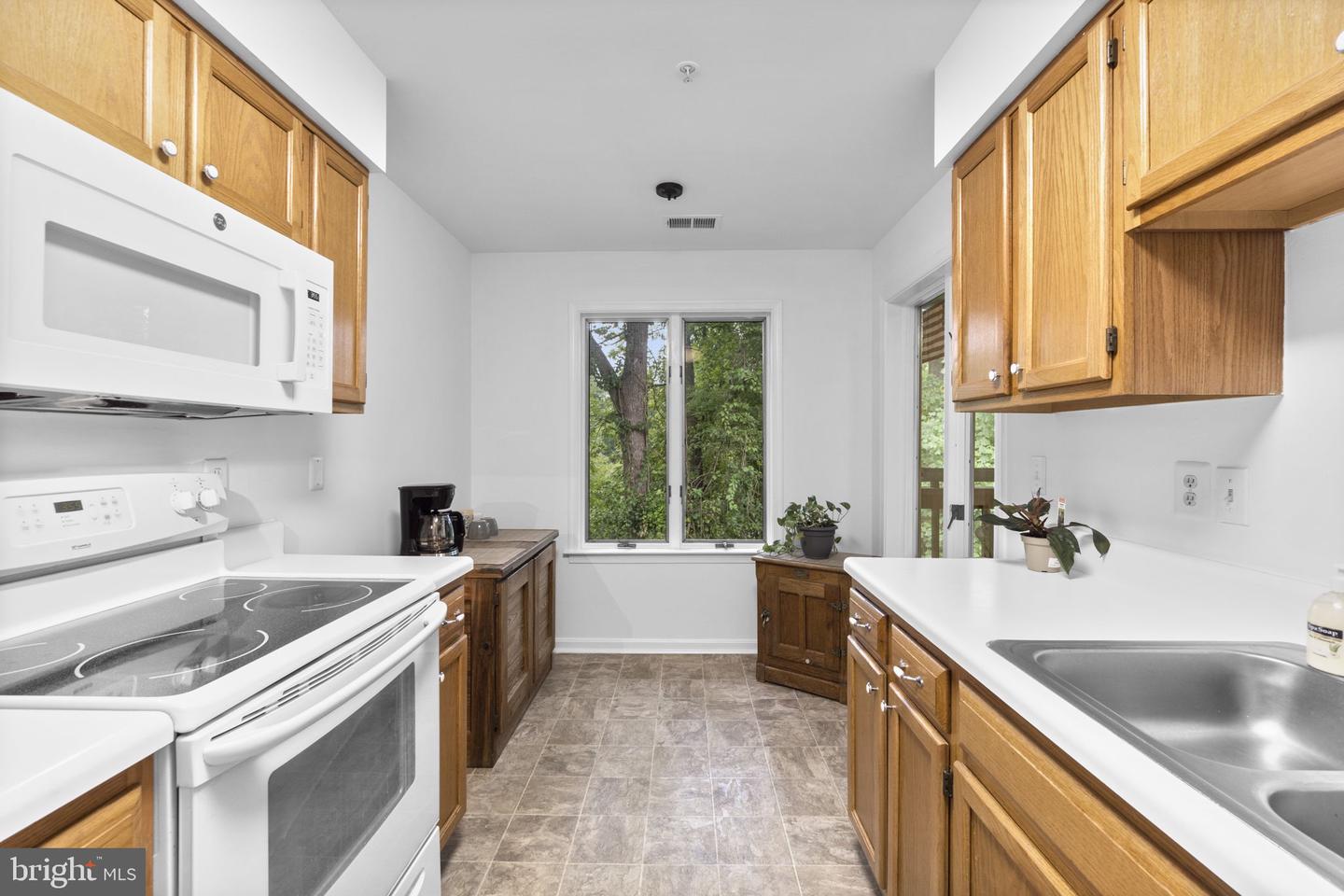 315 Kingsbury Way #d31 Property Photo 14