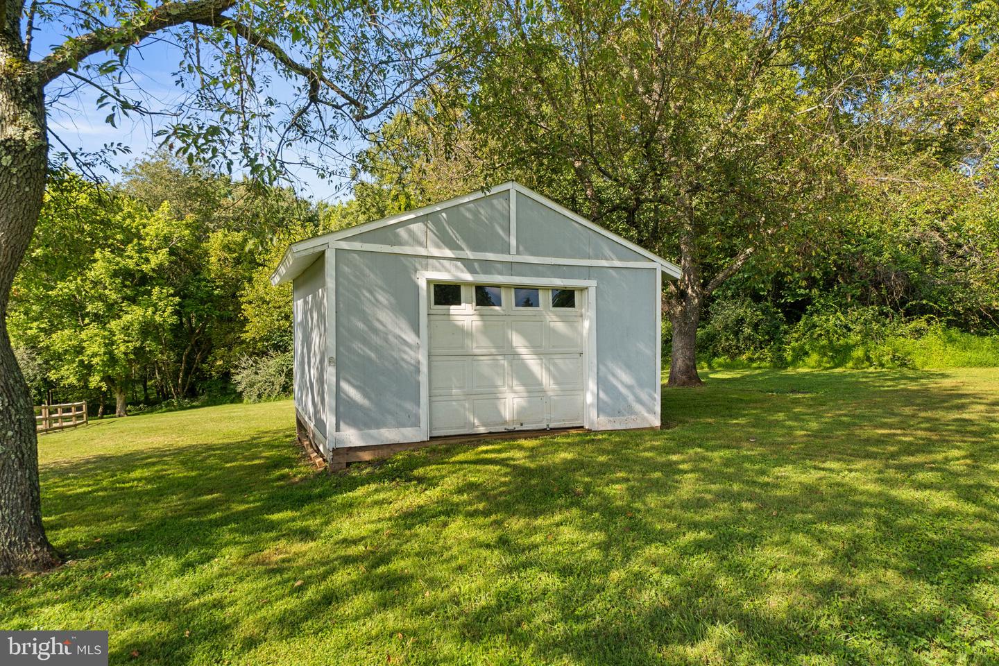 839 Chanter Dr Property Photo 27