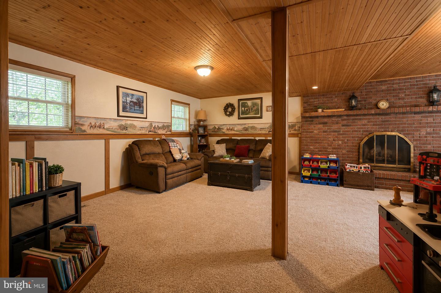 4719 Ridge Rd Property Photo 21