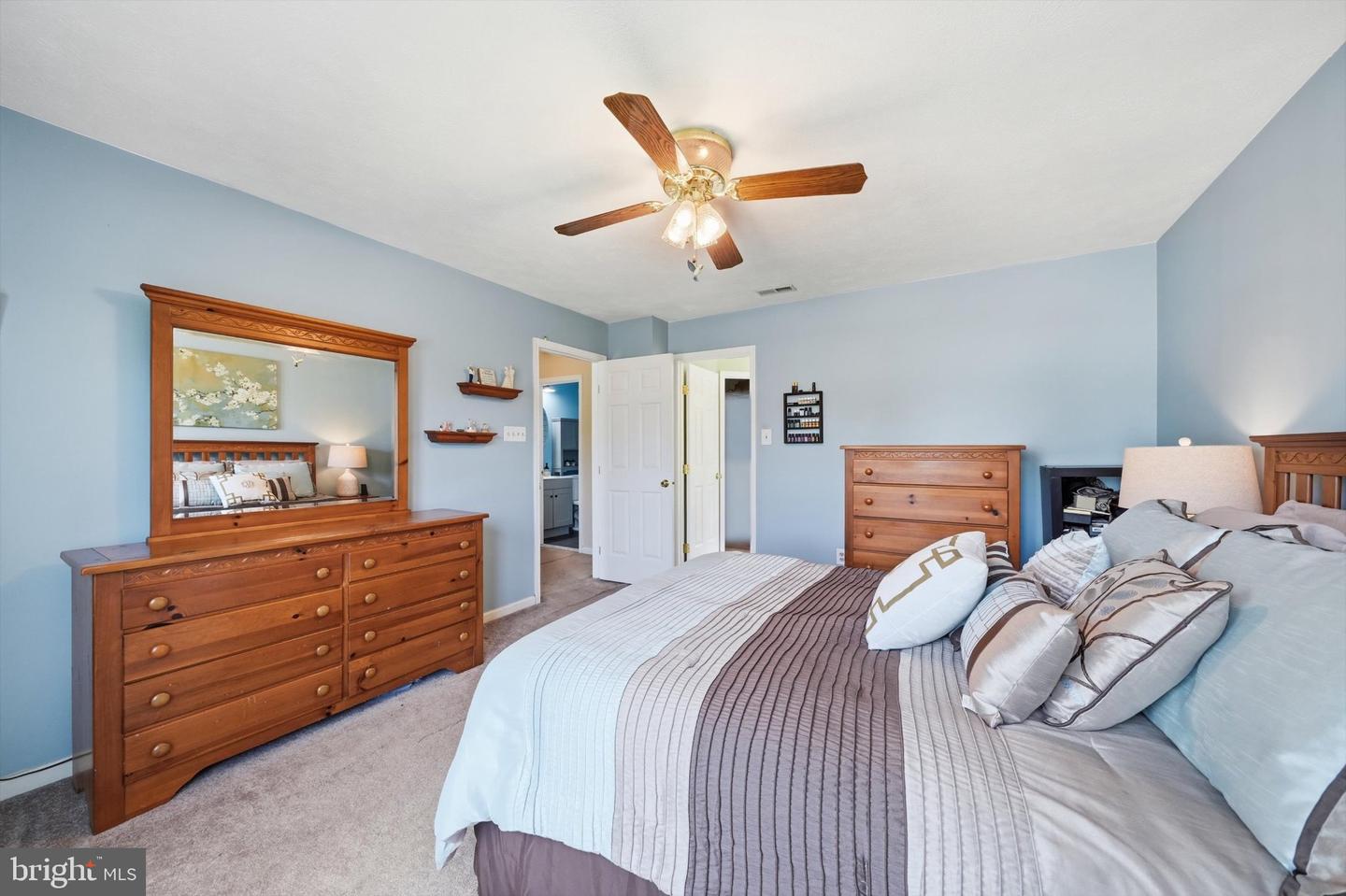6079 Ryon Property Photo 27