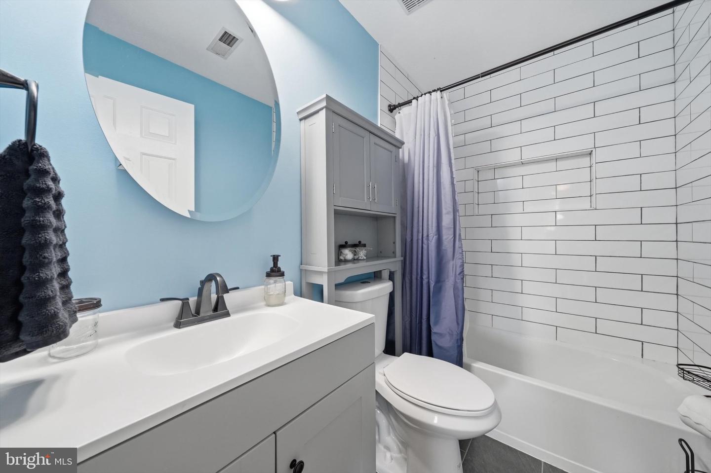 6079 Ryon Property Photo 33