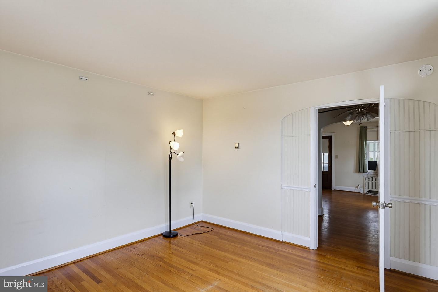 449 E Green St Property Photo 7