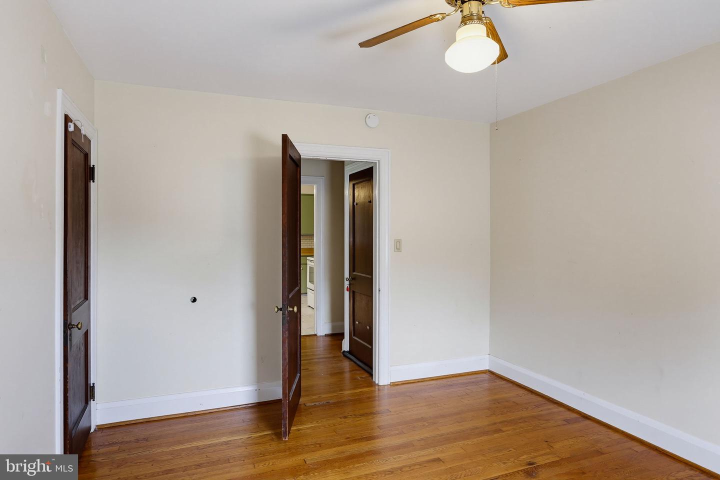 449 E Green St Property Photo 20