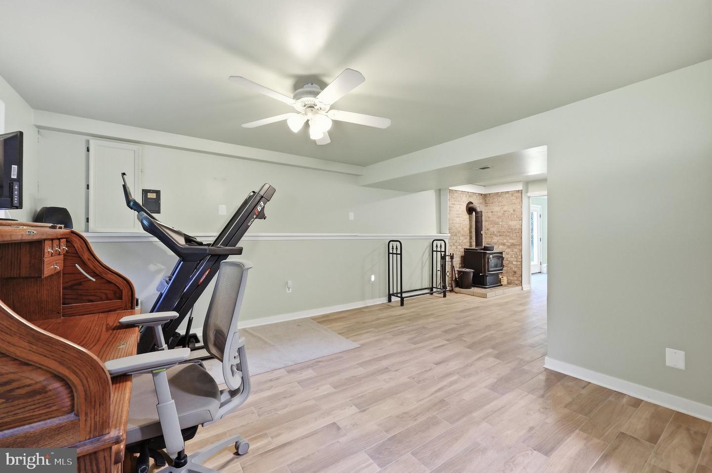 820 Wilda Dr Property Photo 33