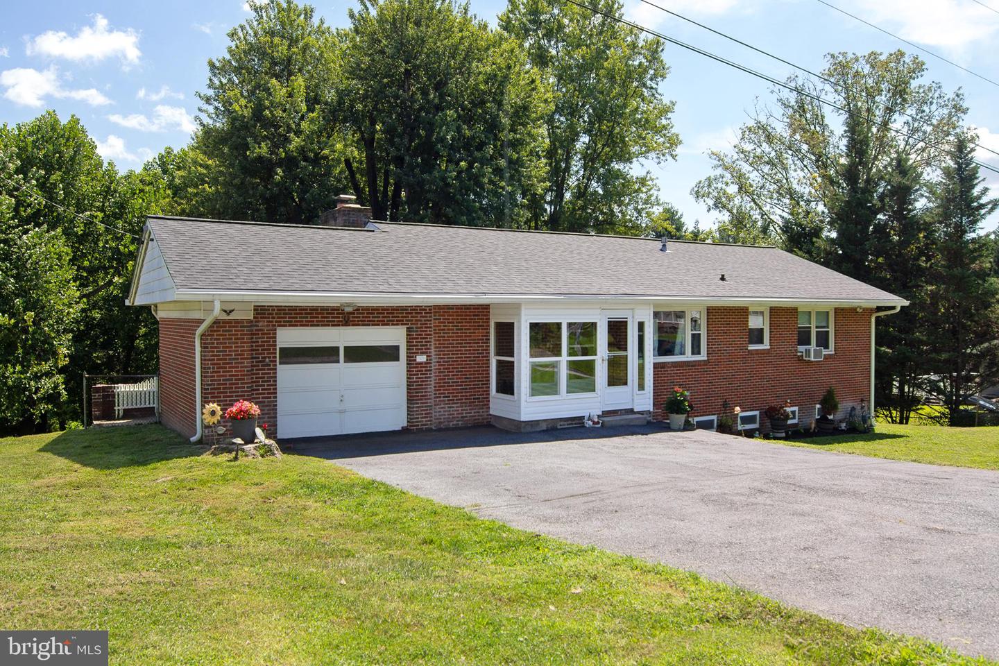 2645 Sunset Ln Property Photo 1