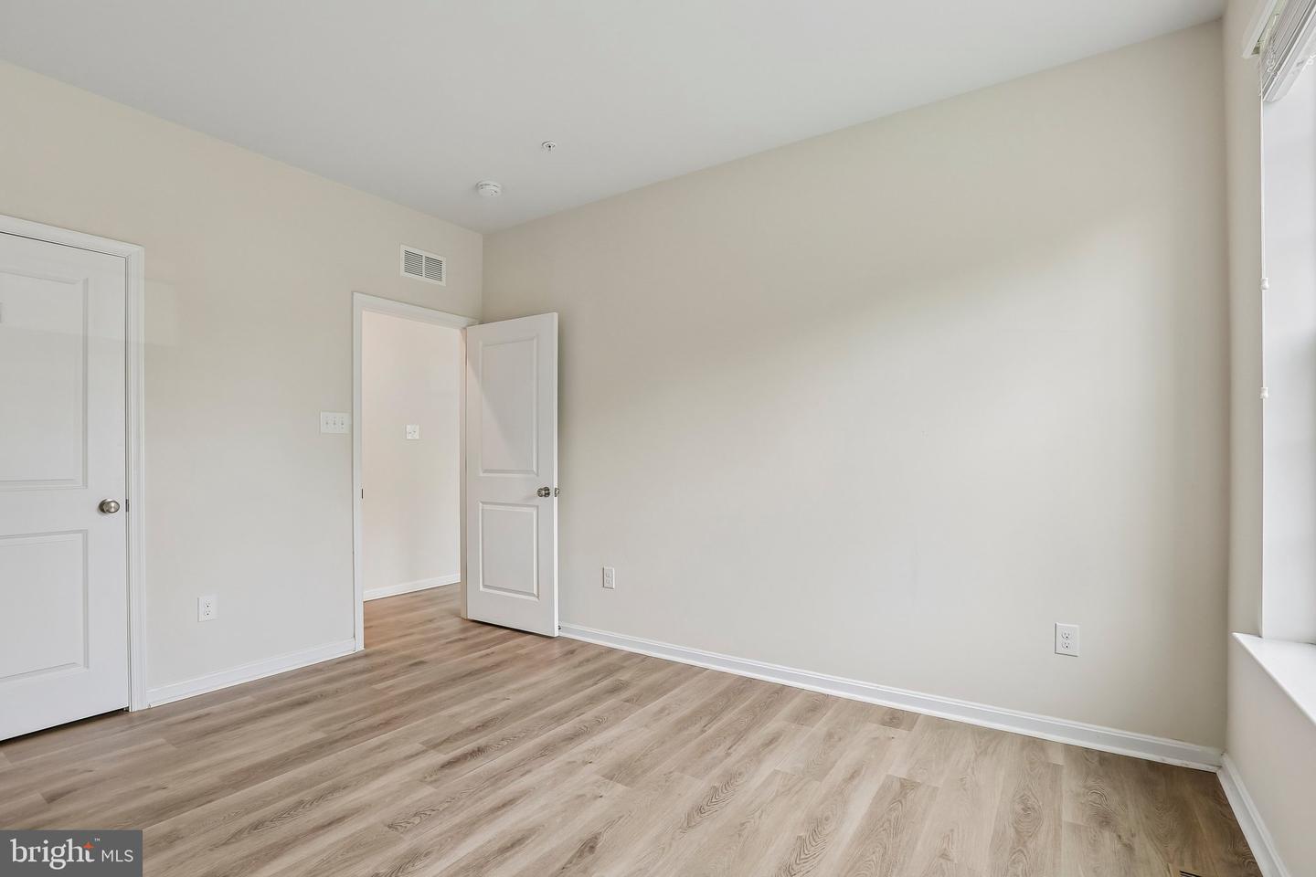 682 Stonegate Rd Property Photo 13