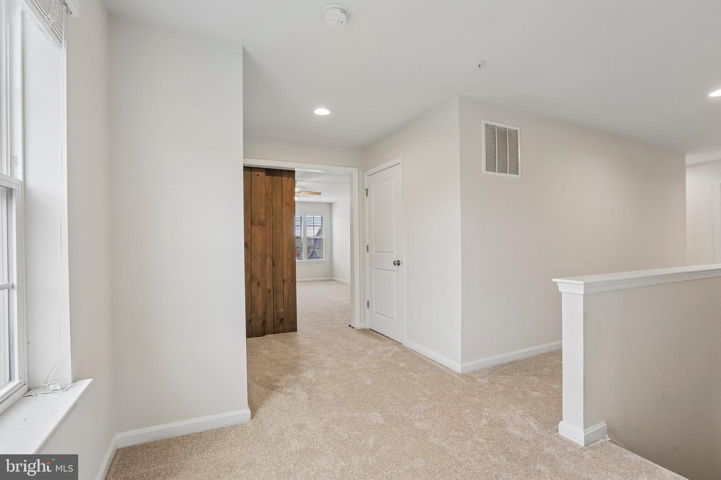 682 Stonegate Rd Property Photo 23