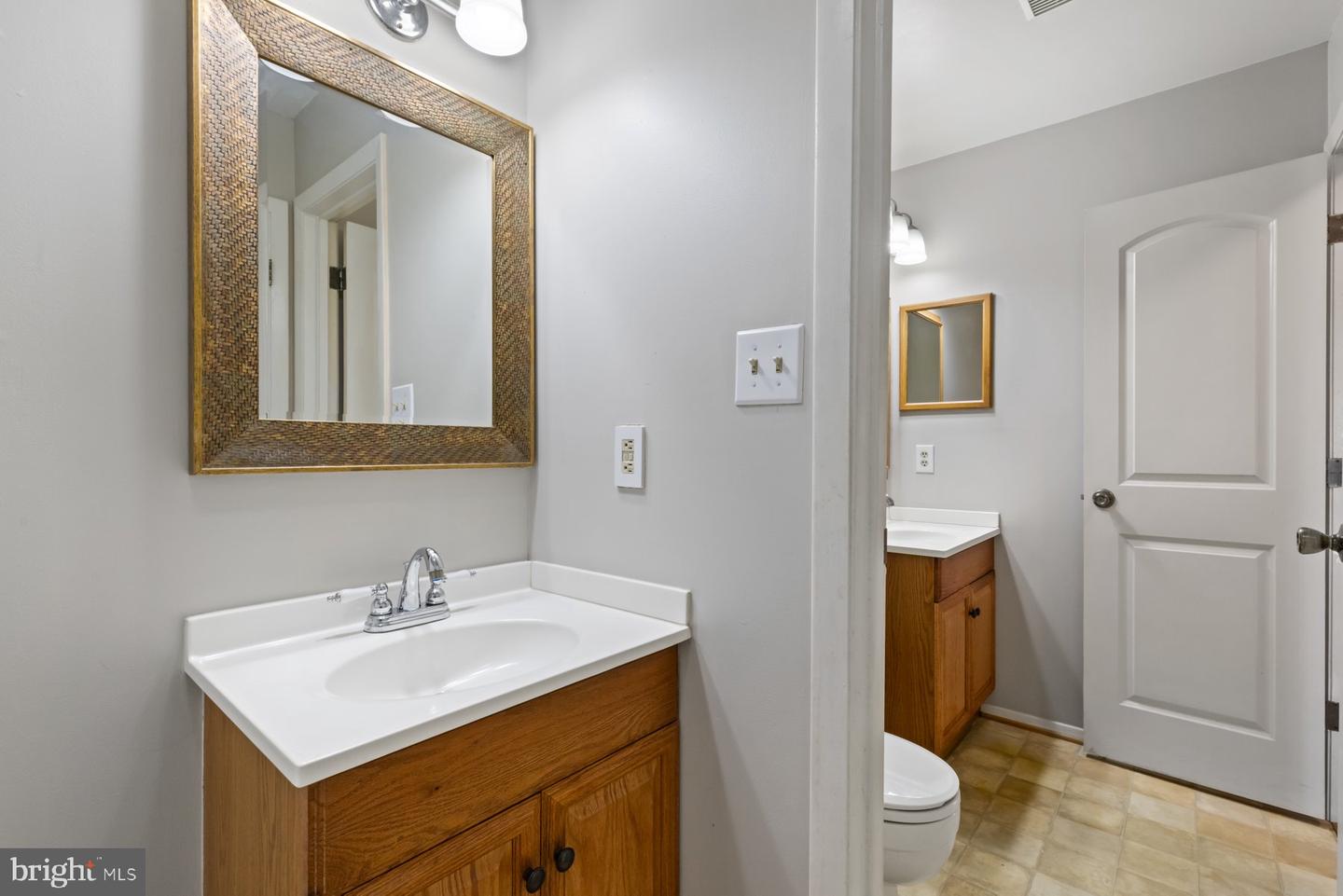 228 Alymer Ct Property Photo 17