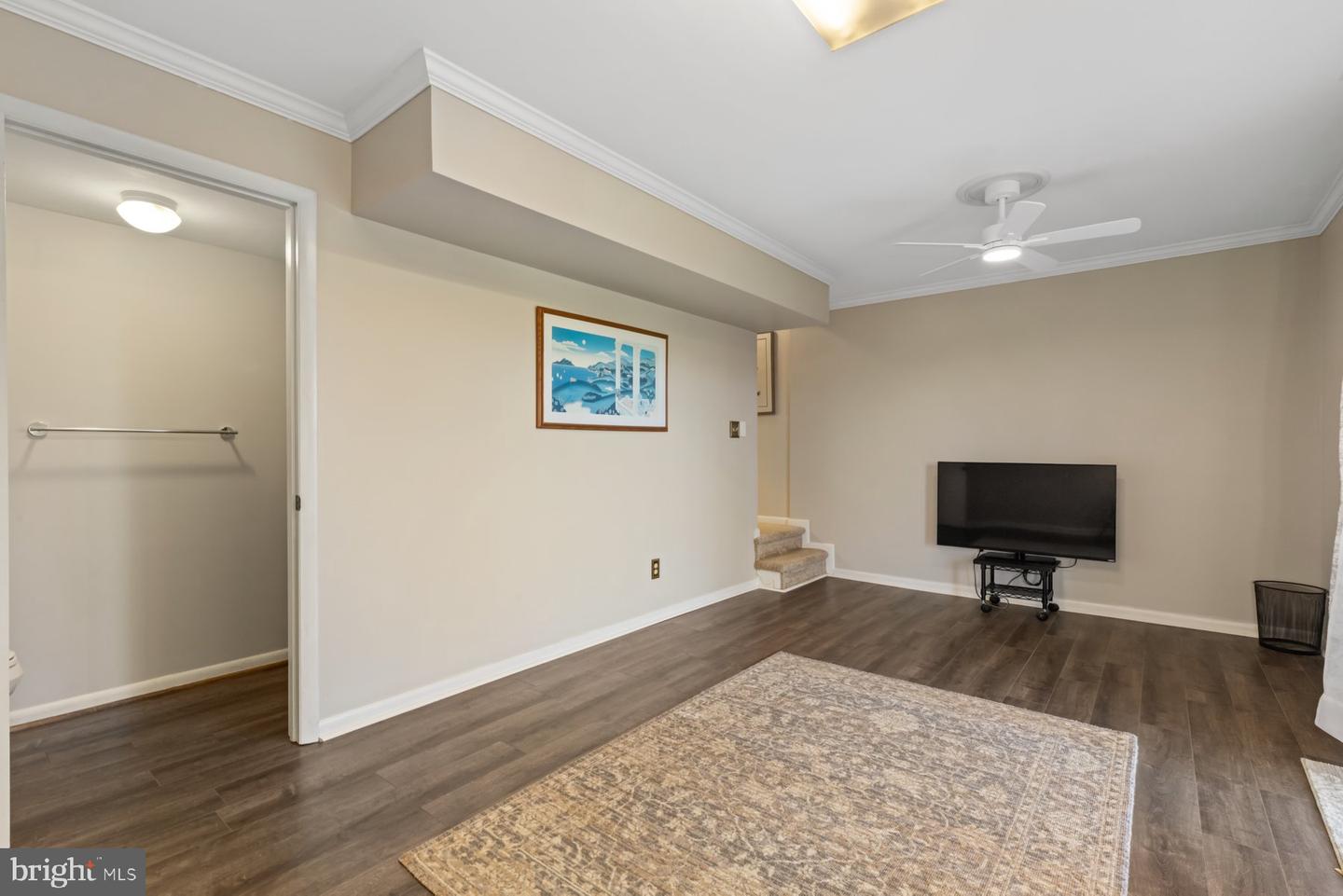228 Alymer Ct Property Photo 25