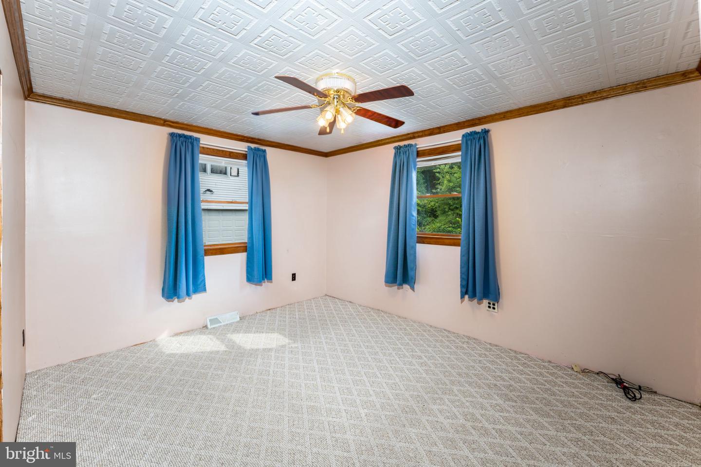 2235 E Deep Run Rd Property Photo 18