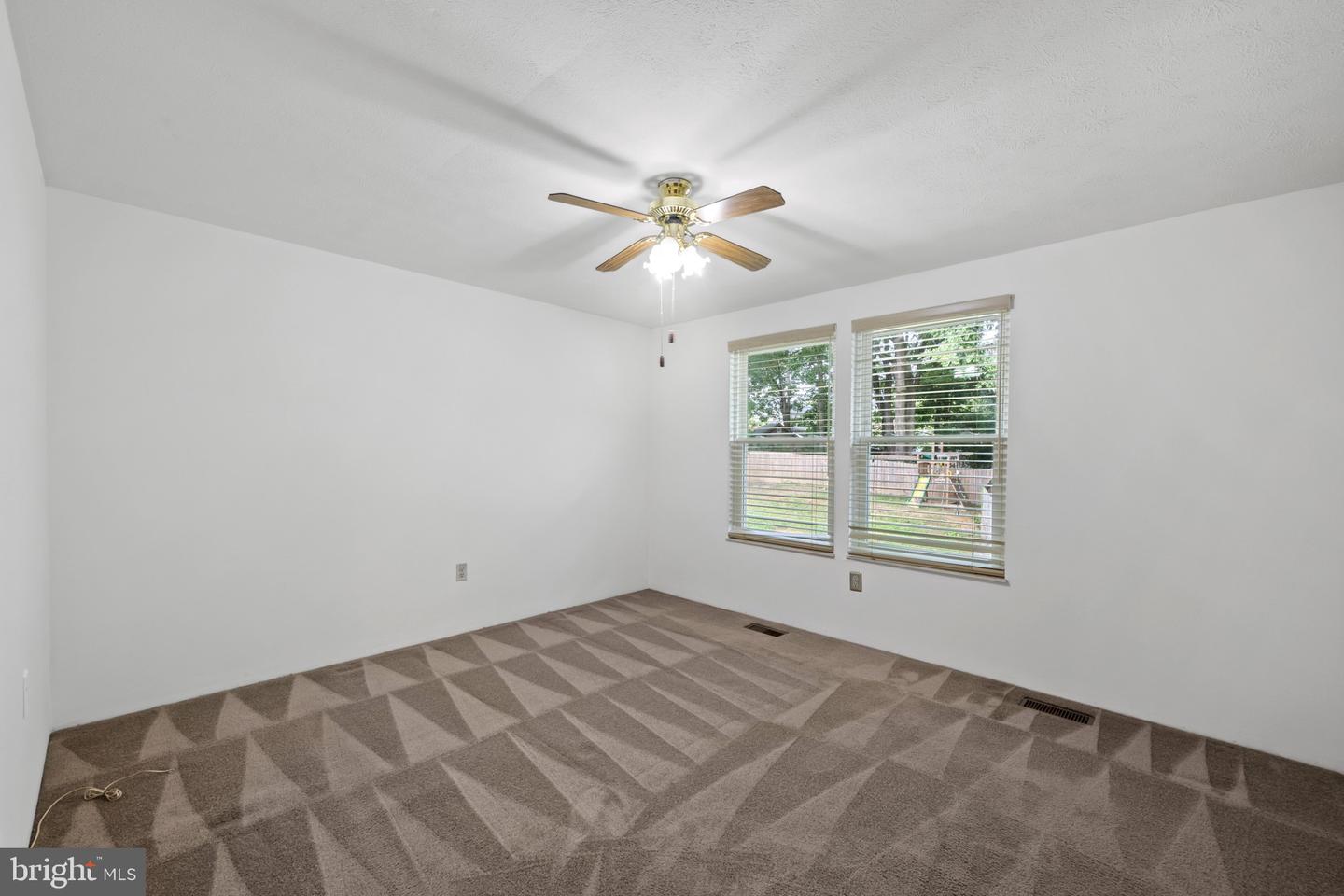 4410 Sycamore Dr Property Photo 18